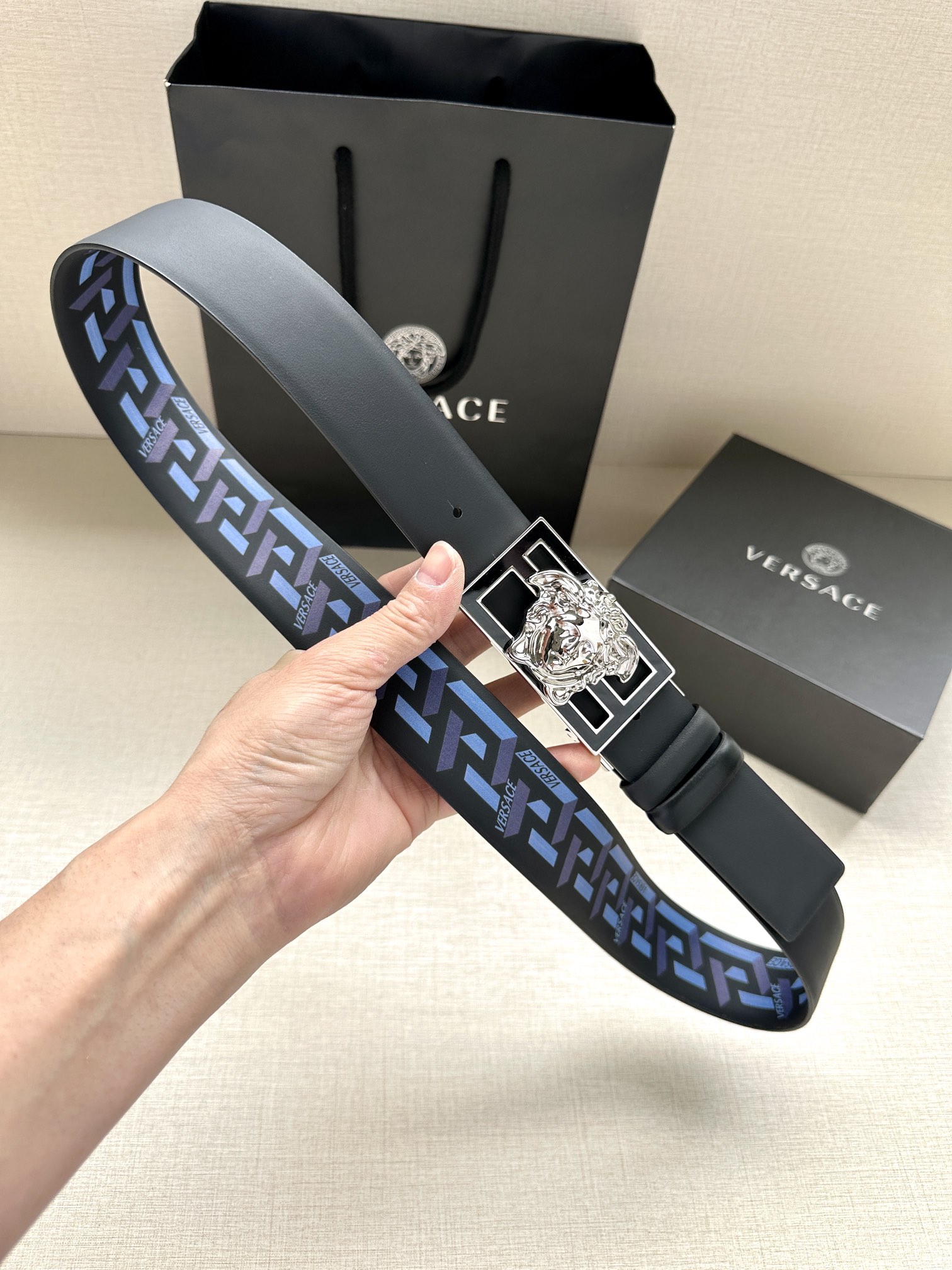 宽度3.8cmVERSACE/FEN