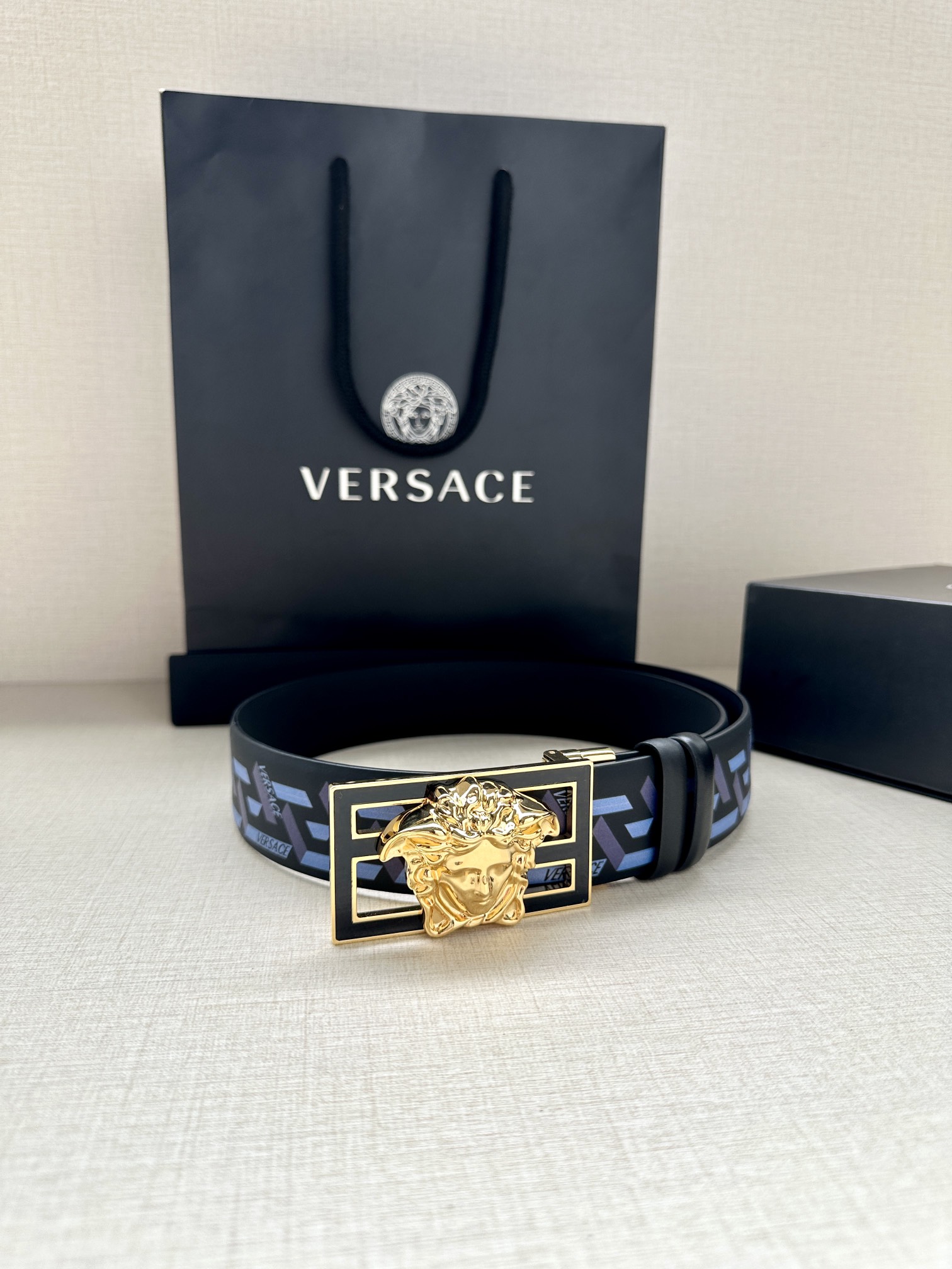 宽度3.8cmVERSACE/FEN