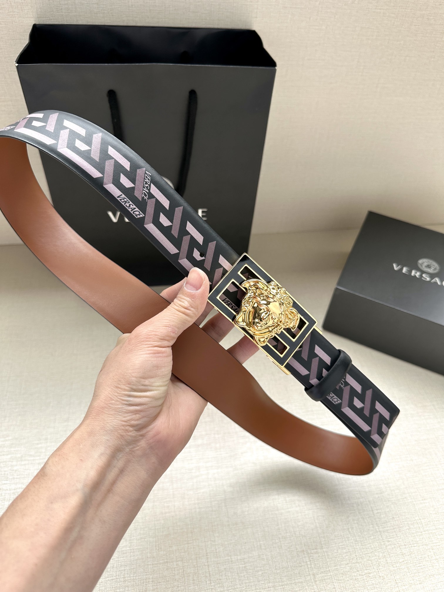 宽度3.8cmVERSACE/FEN