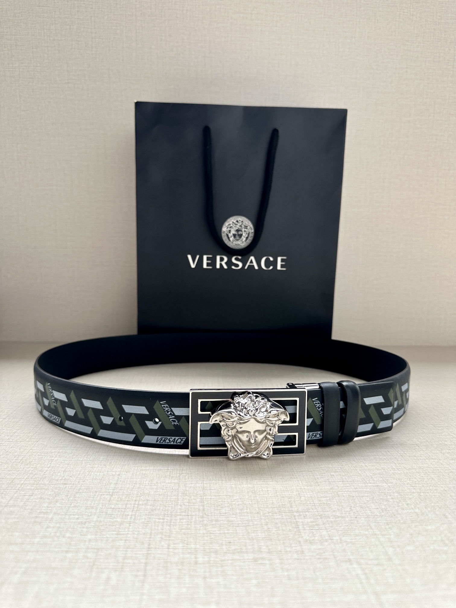 宽度3.8cmVERSACE/FEN