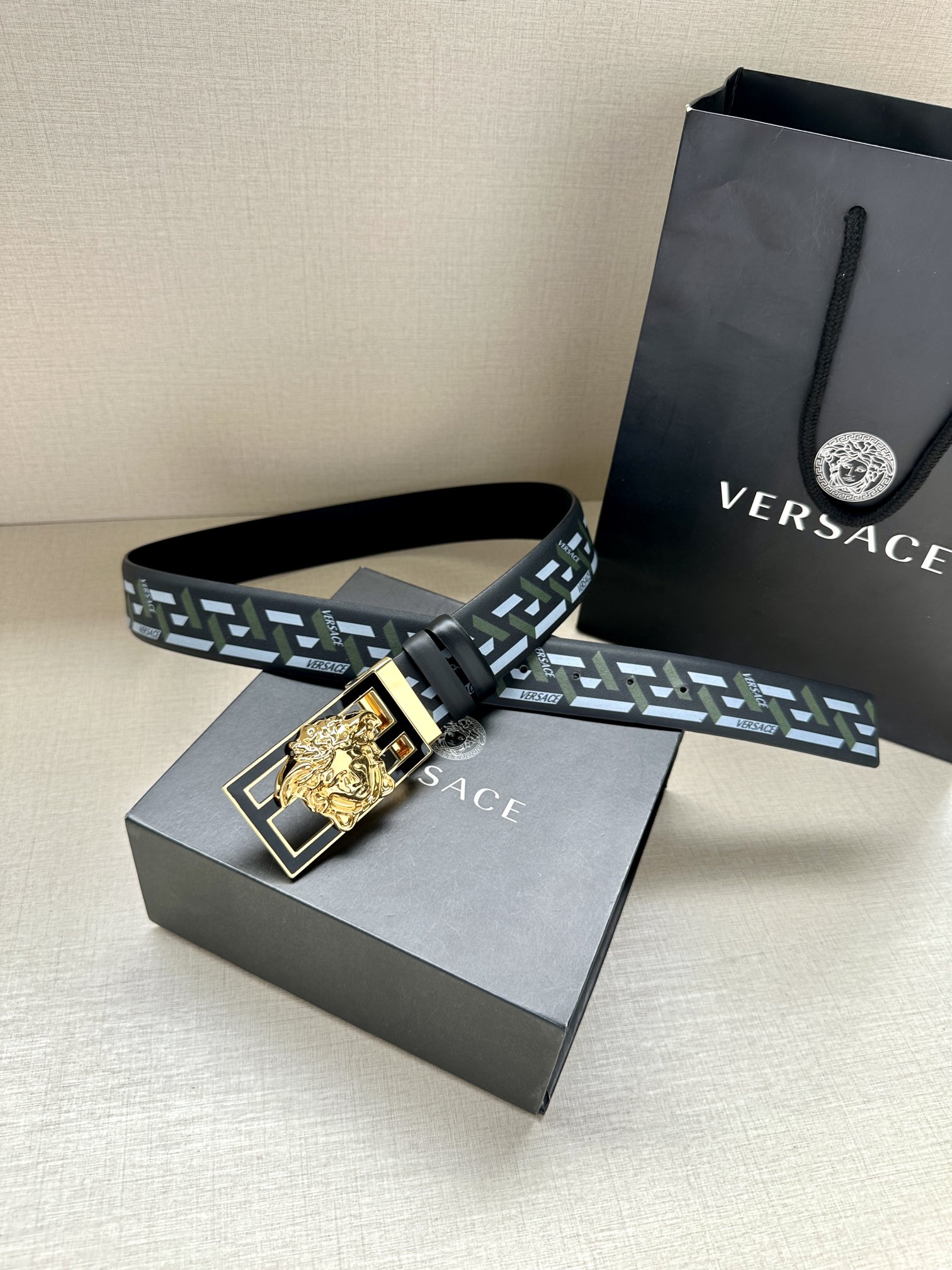 宽度3.8cmVERSACE/FEN