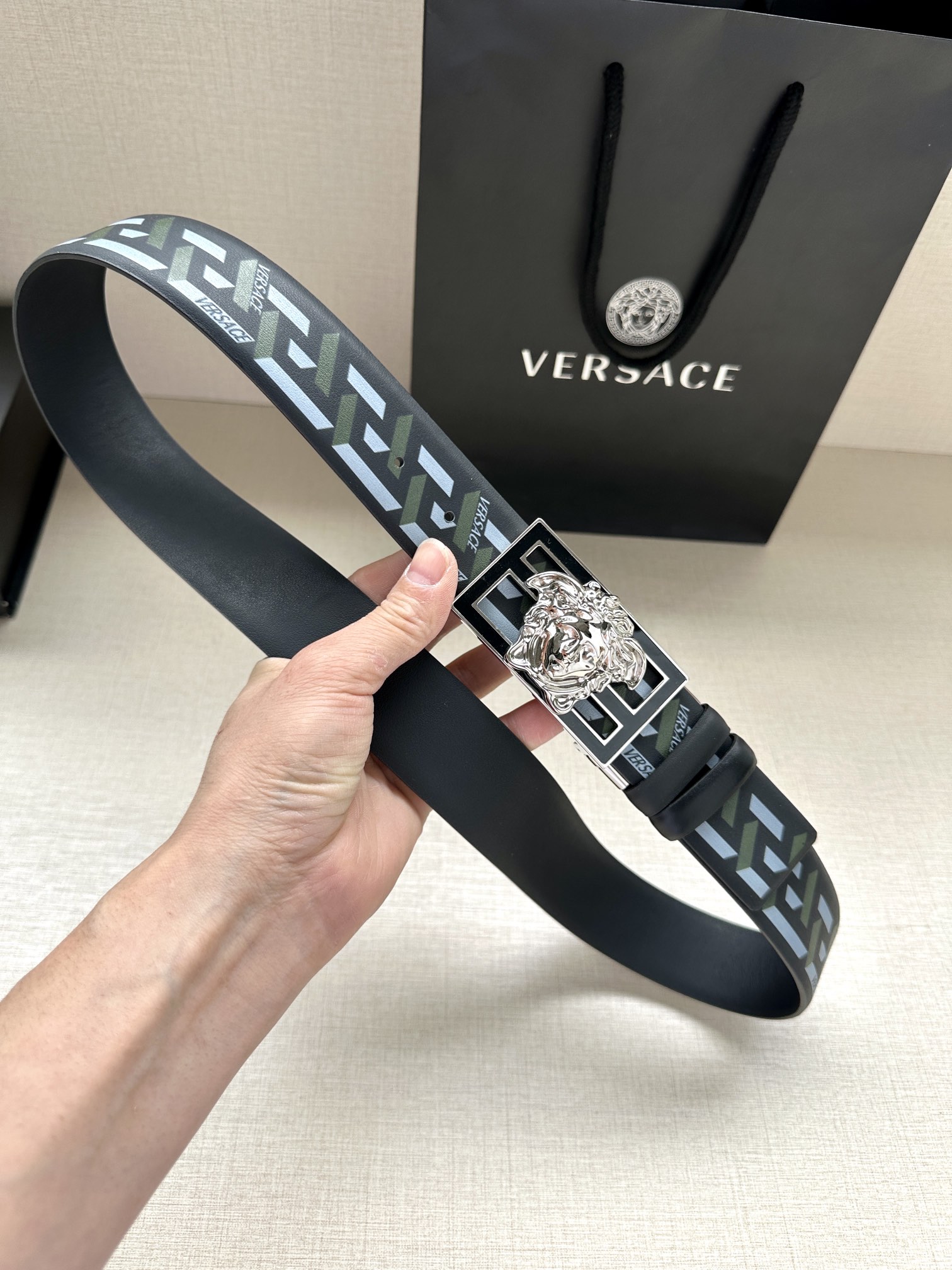 宽度3.8cmVERSACE/FEN