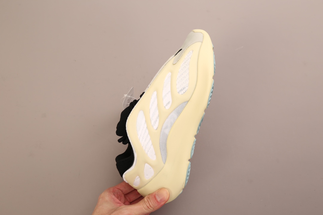 纯原版AdidasOriginals