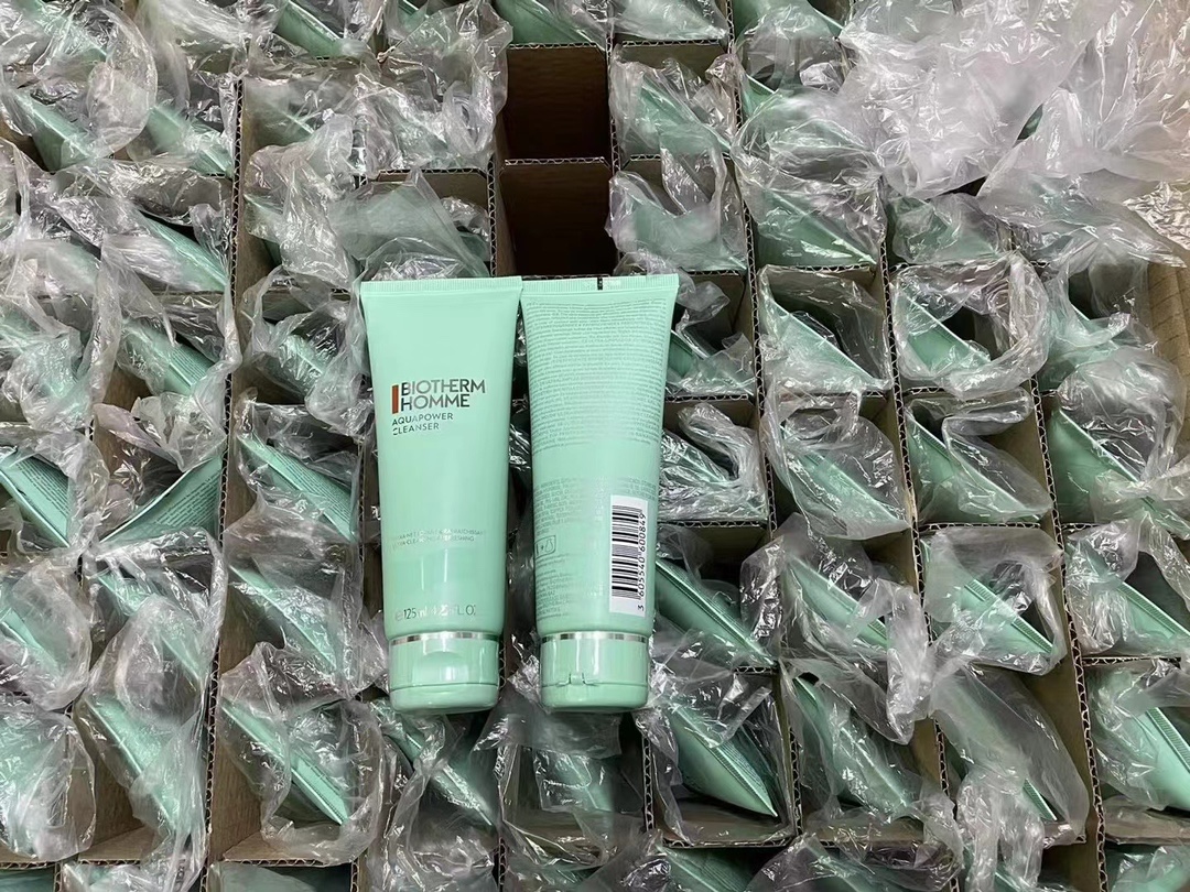 45。碧欧泉水动力男士洗面奶125ml/明通版 🔜 明通版.高质量❗️🇫🇷碧欧泉 男士水动力洗面奶125ml 2022年最新版 完美出货 细节全对版 打12支 件48支 大箱96支 现货出