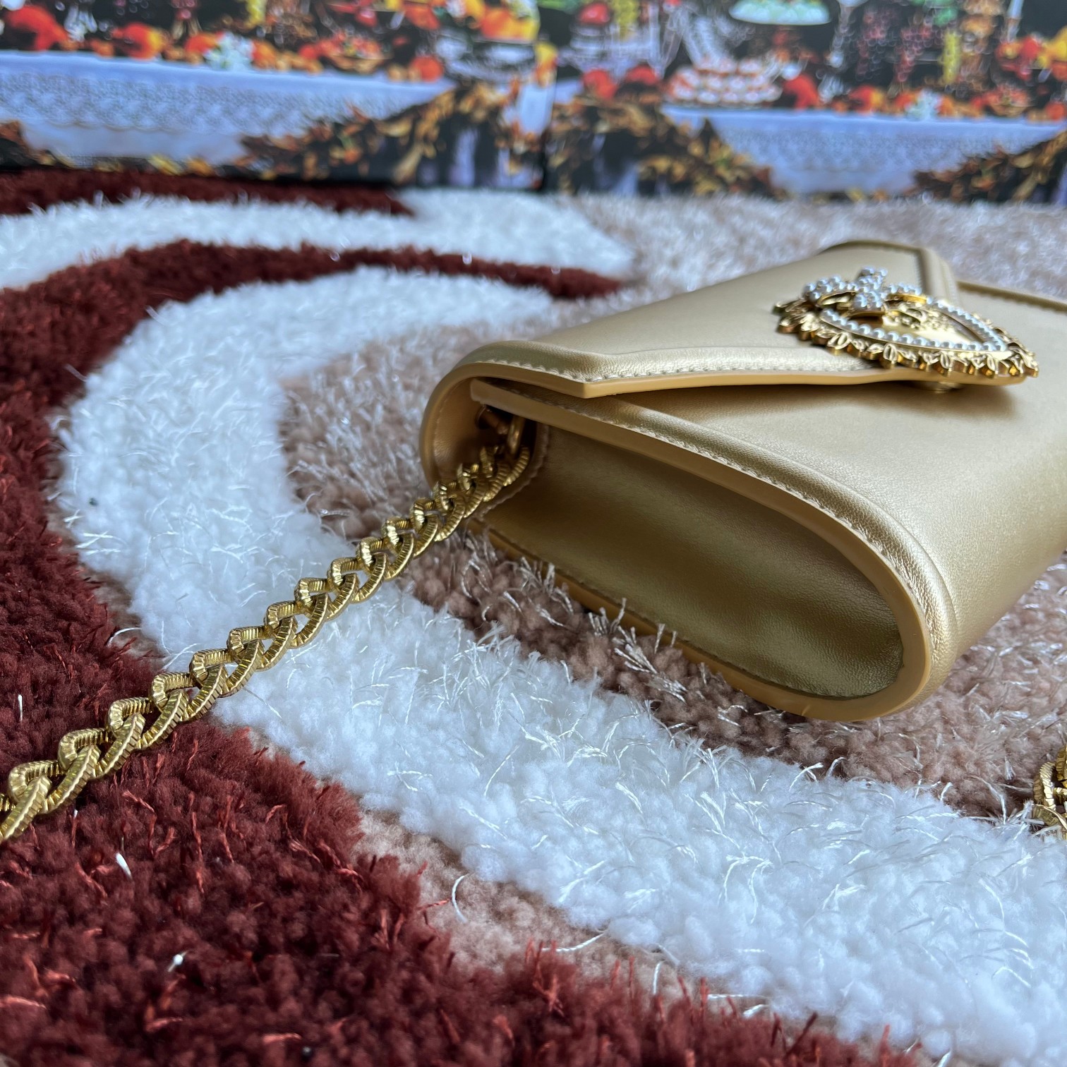 原单Dolce&Gabbana海外代购专用品款号5512️双用斜挎手拿包简单时尚为主采用进口牛皮原材料蝴
