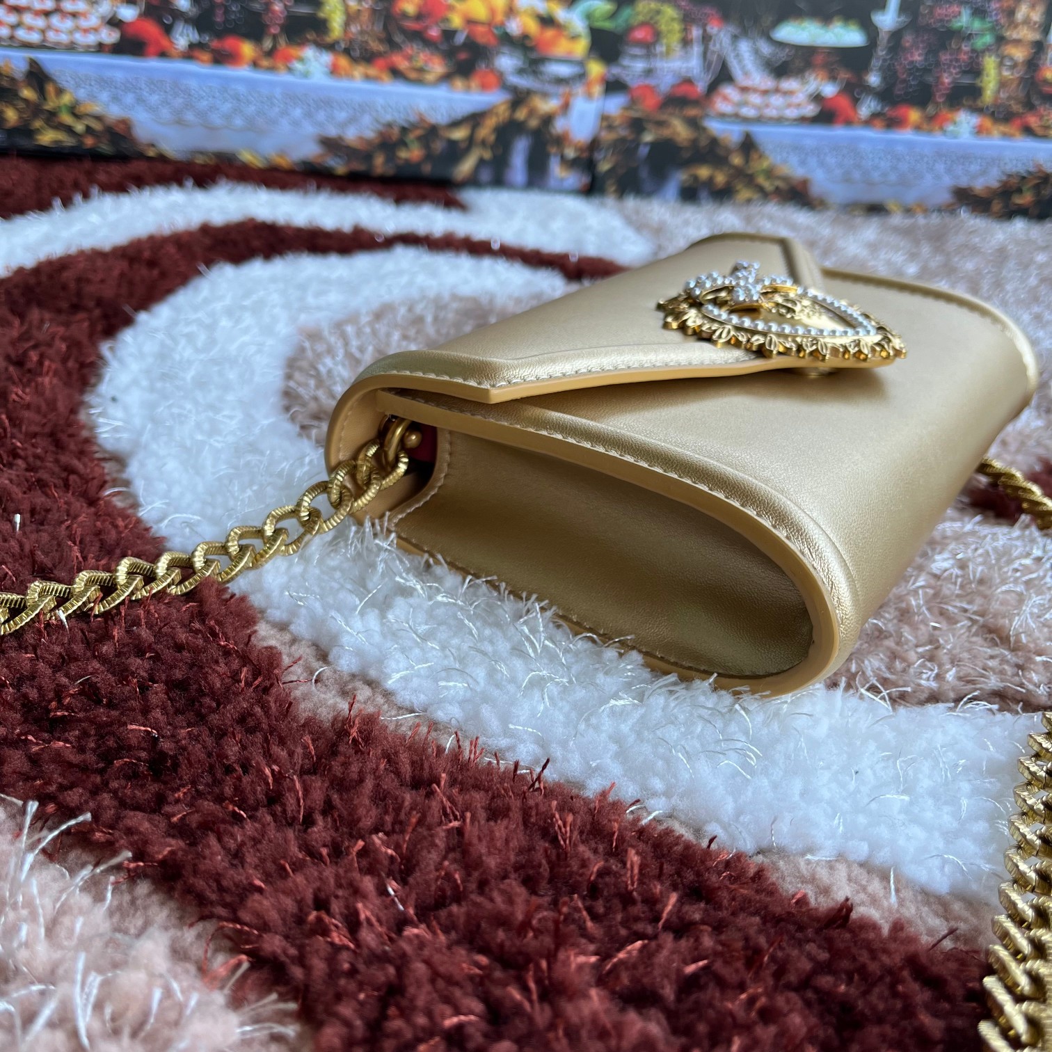 原单Dolce&Gabbana海外代购专用品款号5512️双用斜挎手拿包简单时尚为主采用进口牛皮原材料蝴