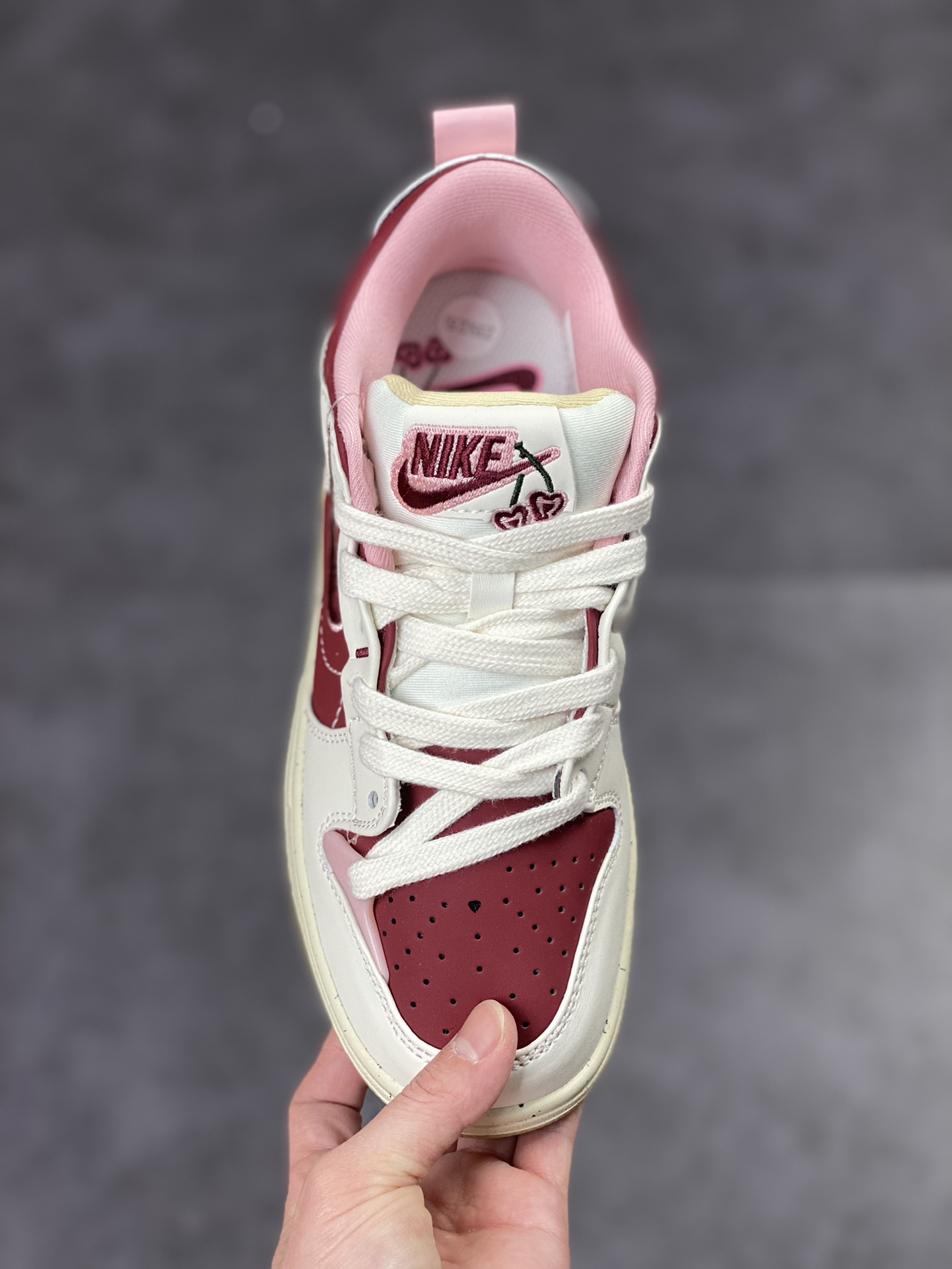 210 NIKE SB Dunk Low 白粉酒红情人节双钩 性价比天花板 FD4617-667