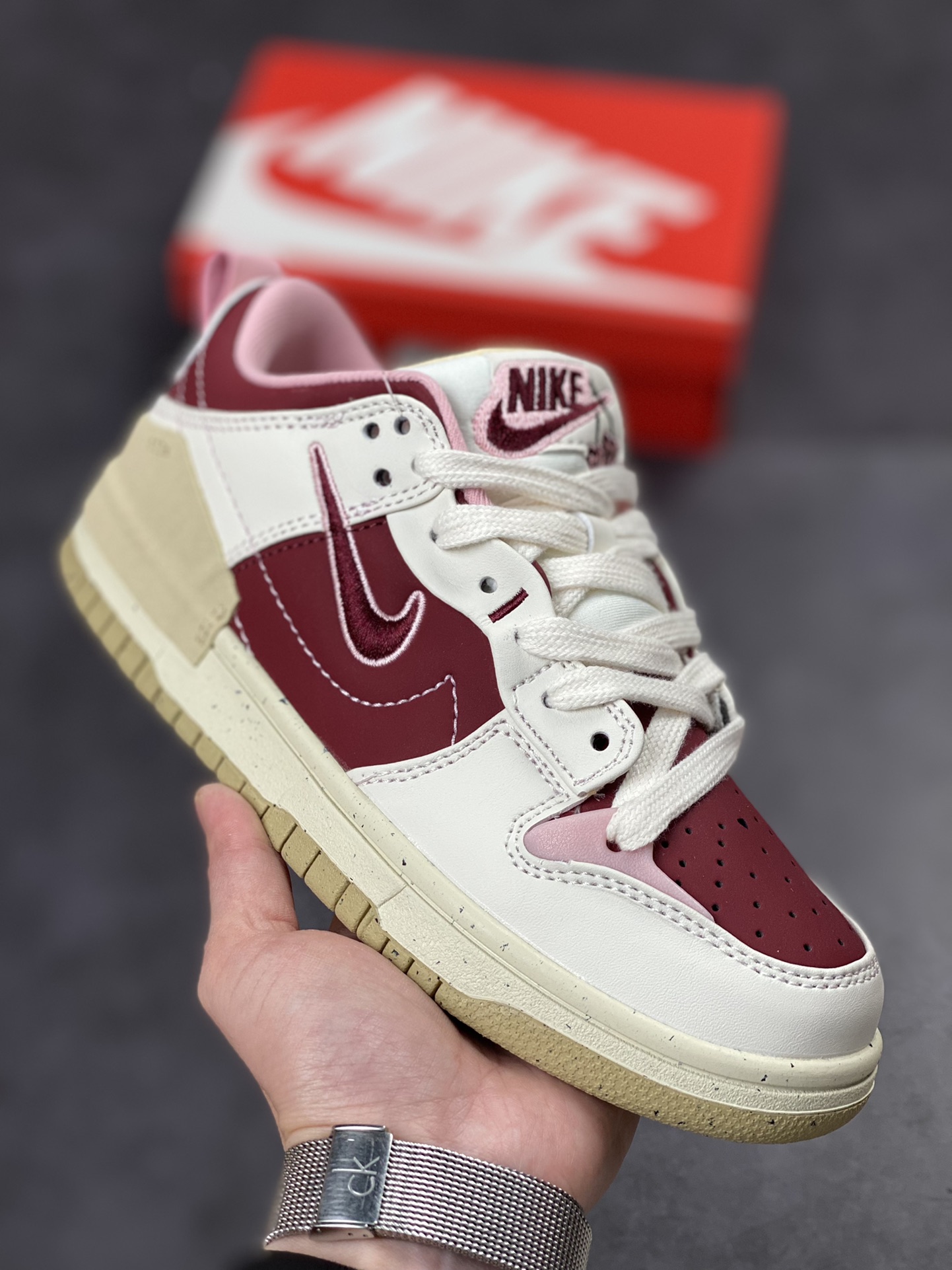 210 NIKE SB Dunk Low 白粉酒红情人节双钩 性价比天花板 FD4617-667