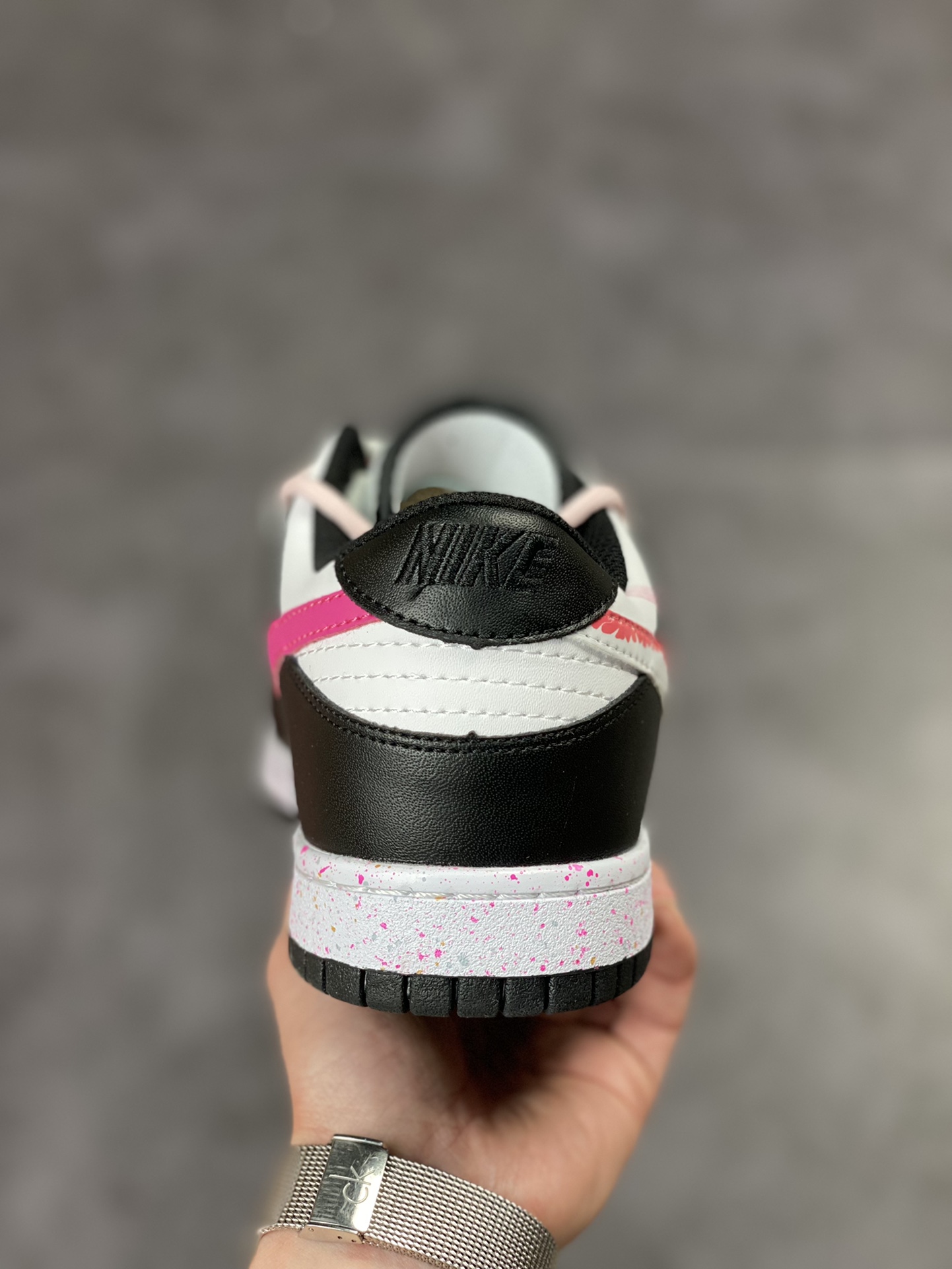 240 NIKE SB Dunk Low 黑粉绑带 FD4623-131-60