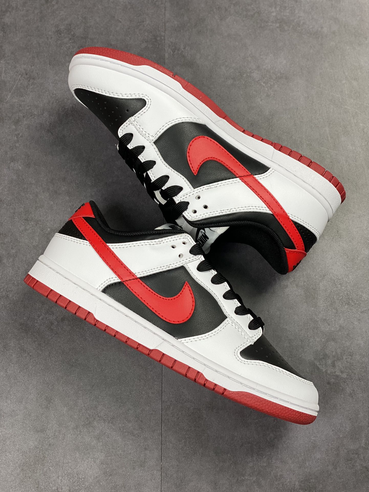 180 NIKE SB Dunk Low 黑白红 性价比天花板DD1391-605