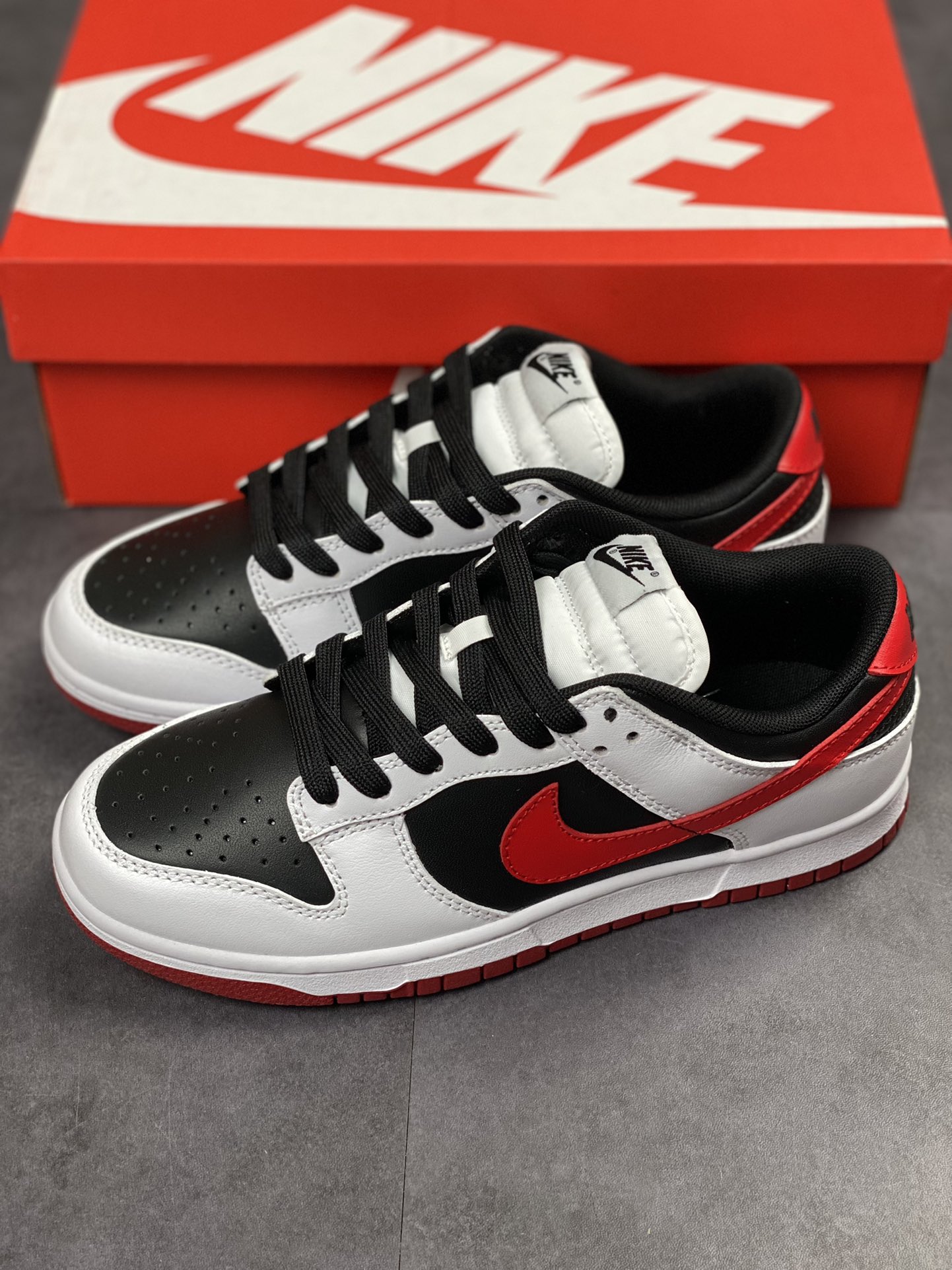 180 NIKE SB Dunk Low 黑白红 性价比天花板DD1391-605