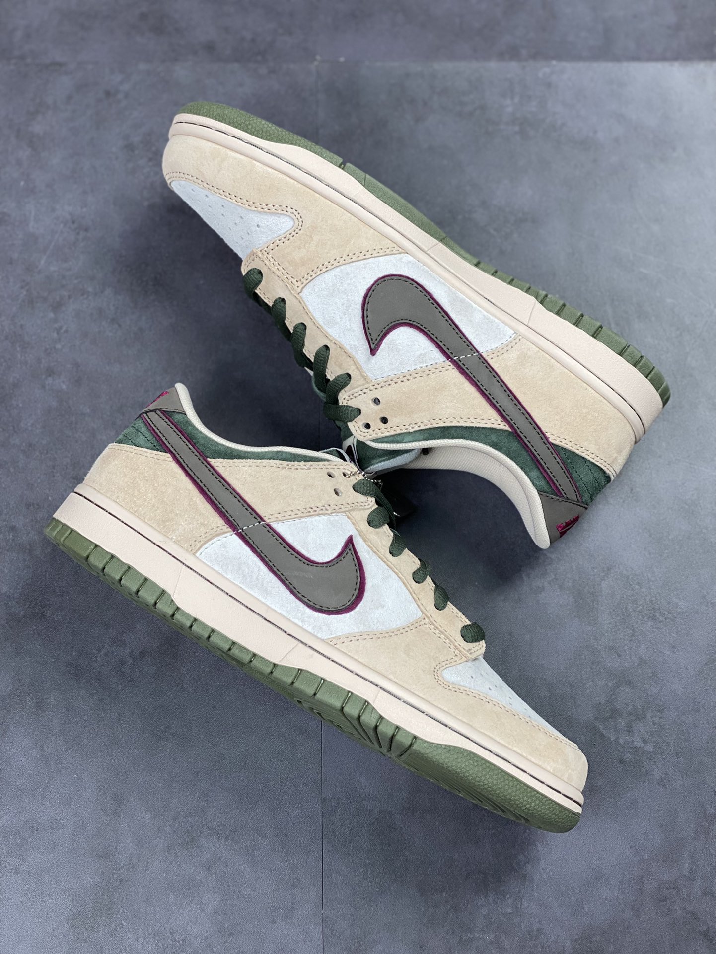 200 NIKE SB Dunk Low 大友克洋 麂皮卡其绿 LF0039-029