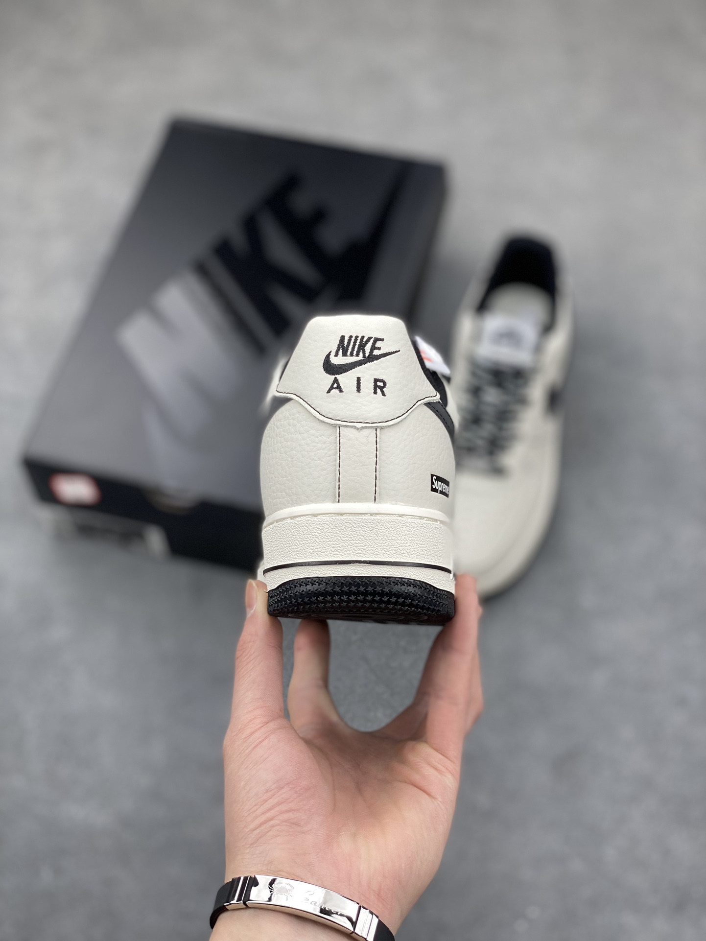 Nike Air Force 1 '07 Low Supreme Collab Sneakers - Cream/Black 5 i1680463680 6364 3
