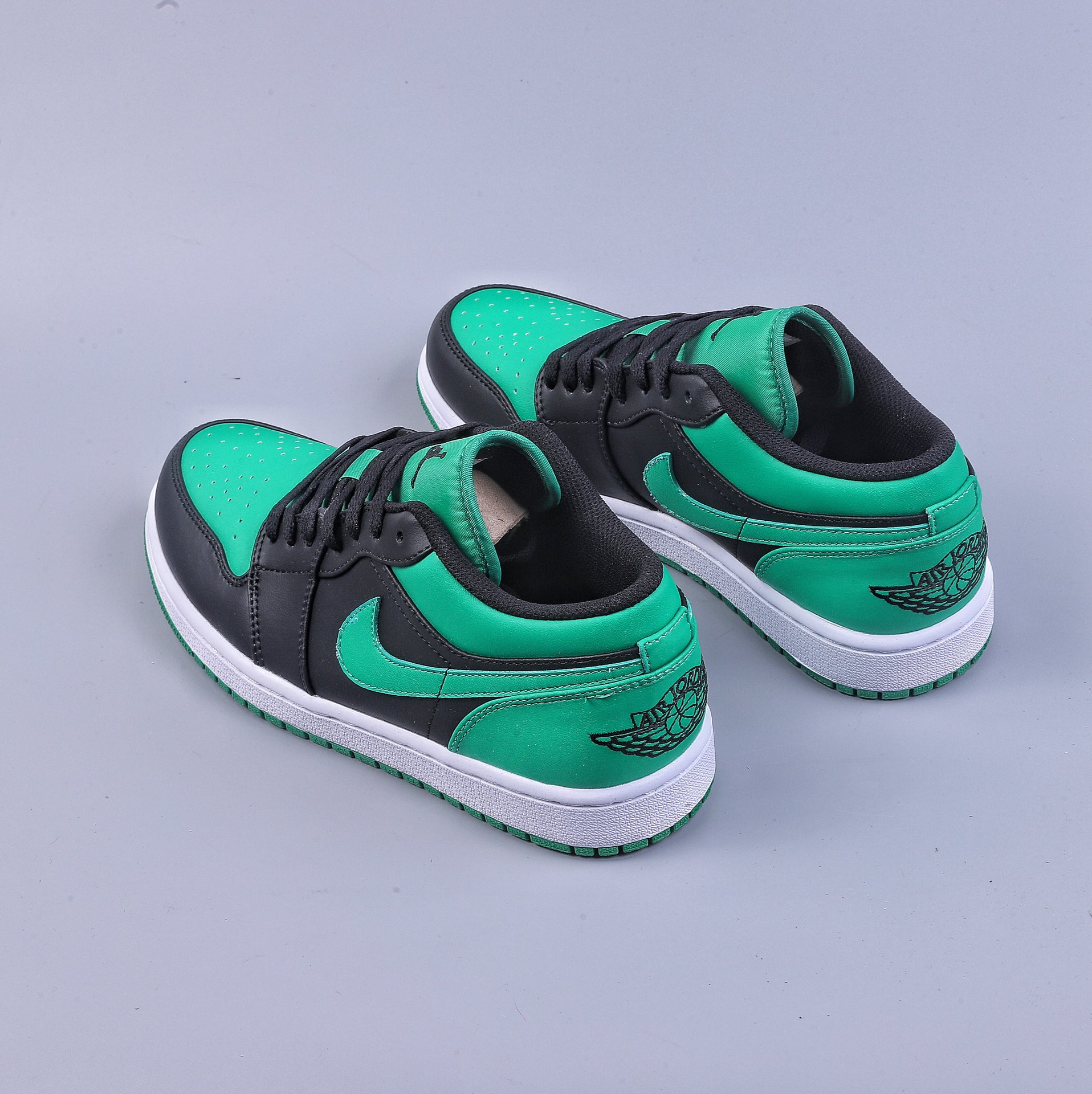 200 Air Jordan AJ1 Low 低帮系列 黑绿脚趾 553558-065