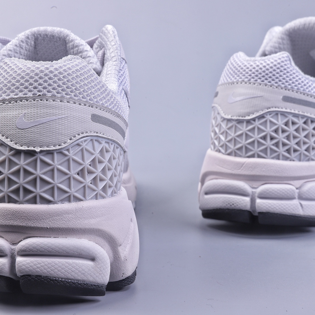 180 Nike Zoom Vomero 5 SP 佛莫罗5代系列经典复古休闲运动慢跑鞋BV1358-001