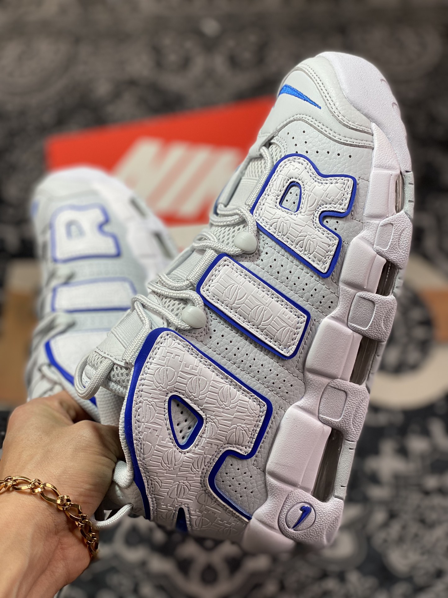 Nike Air More Uptempo'96 Hoops”Embossed”皮蓬一代篮球鞋FD0669-100