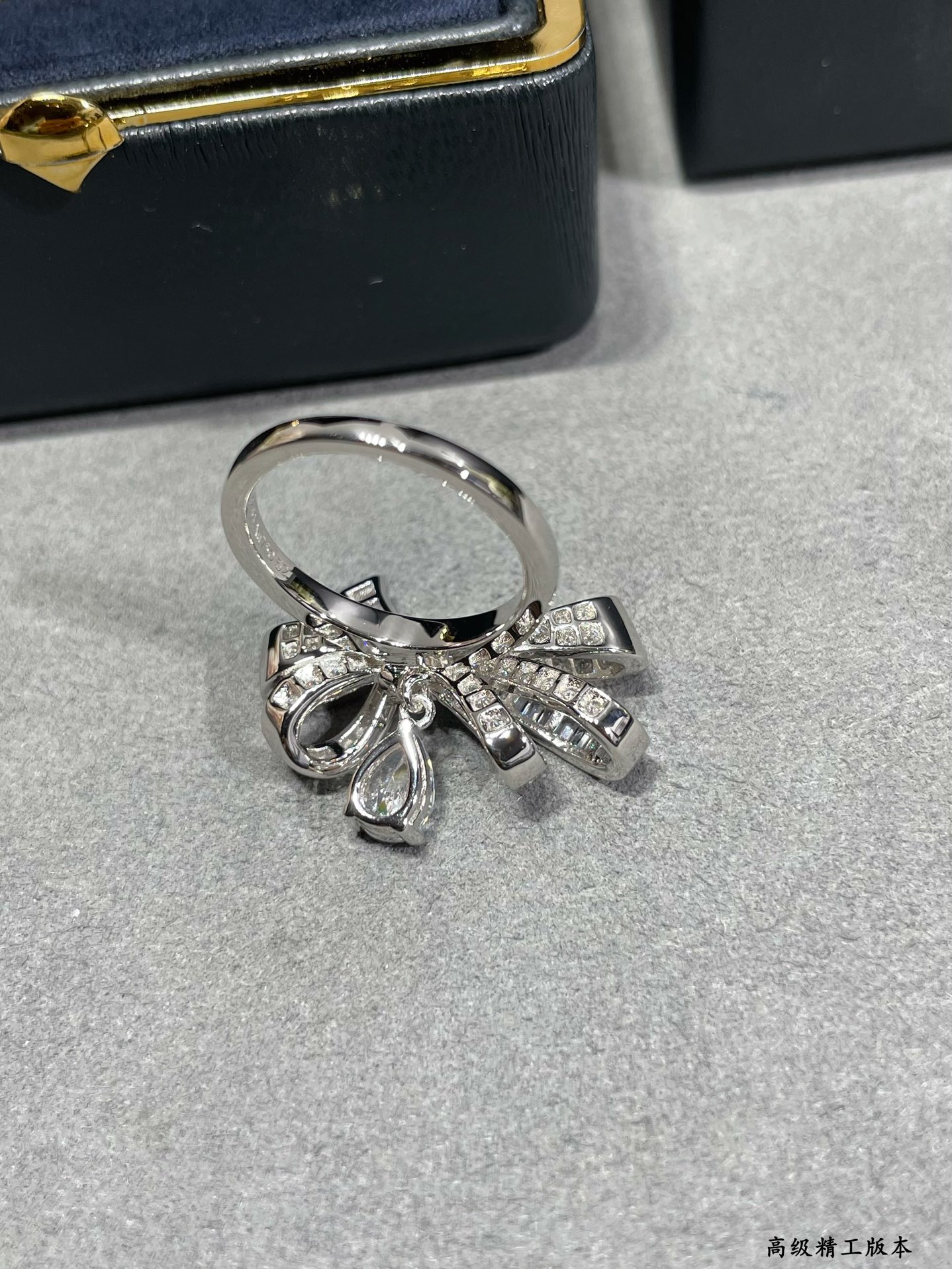 9️⃣2️⃣5️⃣（新升级版本） 码数：5678。格拉夫蝴蝶水滴戒指💍高级珠宝作品 线条灵动的蝴蝶结或
