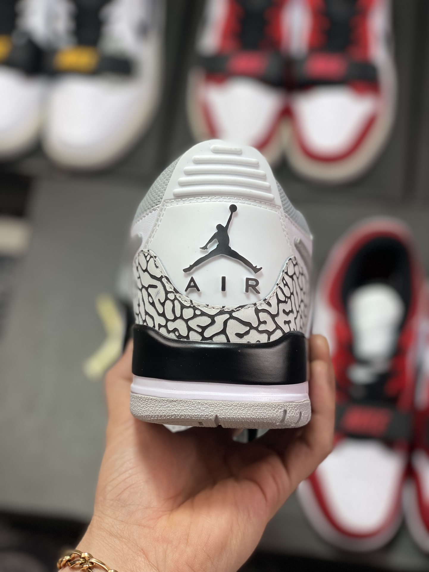 Nike Air Jordan Legacy 312 Low”Black/Light Smoke Grey”乔丹最强三合一混CD7069-105