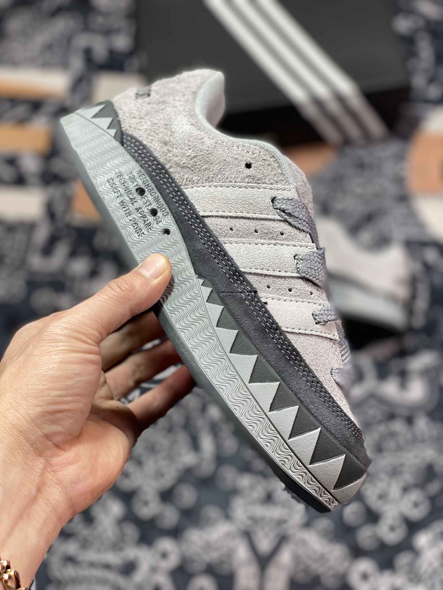 NEIGHBORHOOD x Adidas Adimatic Low ”Grey” Matic series low help HP6771