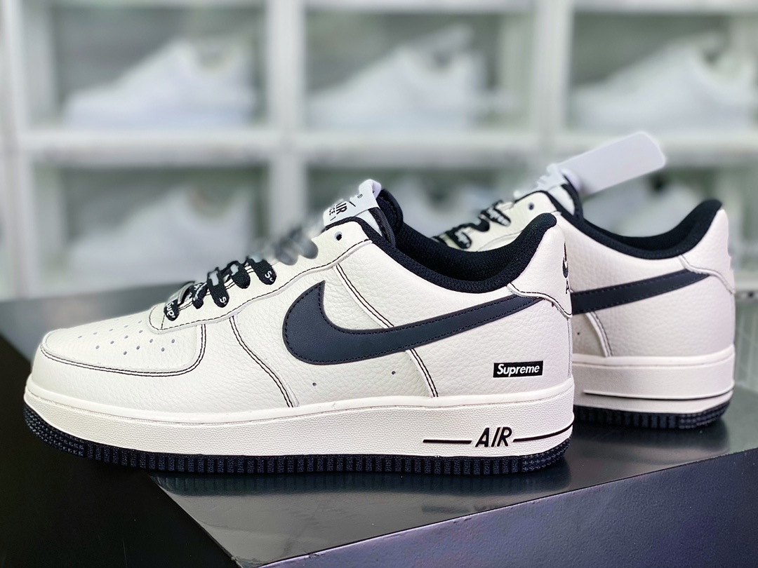 240 Supreme x 【Nike】 Air Force 1 07 Low”Supreme”空军一号板鞋“荔枝皮米白黑Sup”SU0220-003