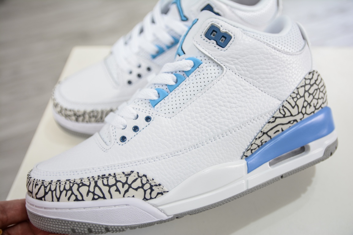 300 原装版本Air Jordan 3 Retro 北卡蓝配色 CT8532-104