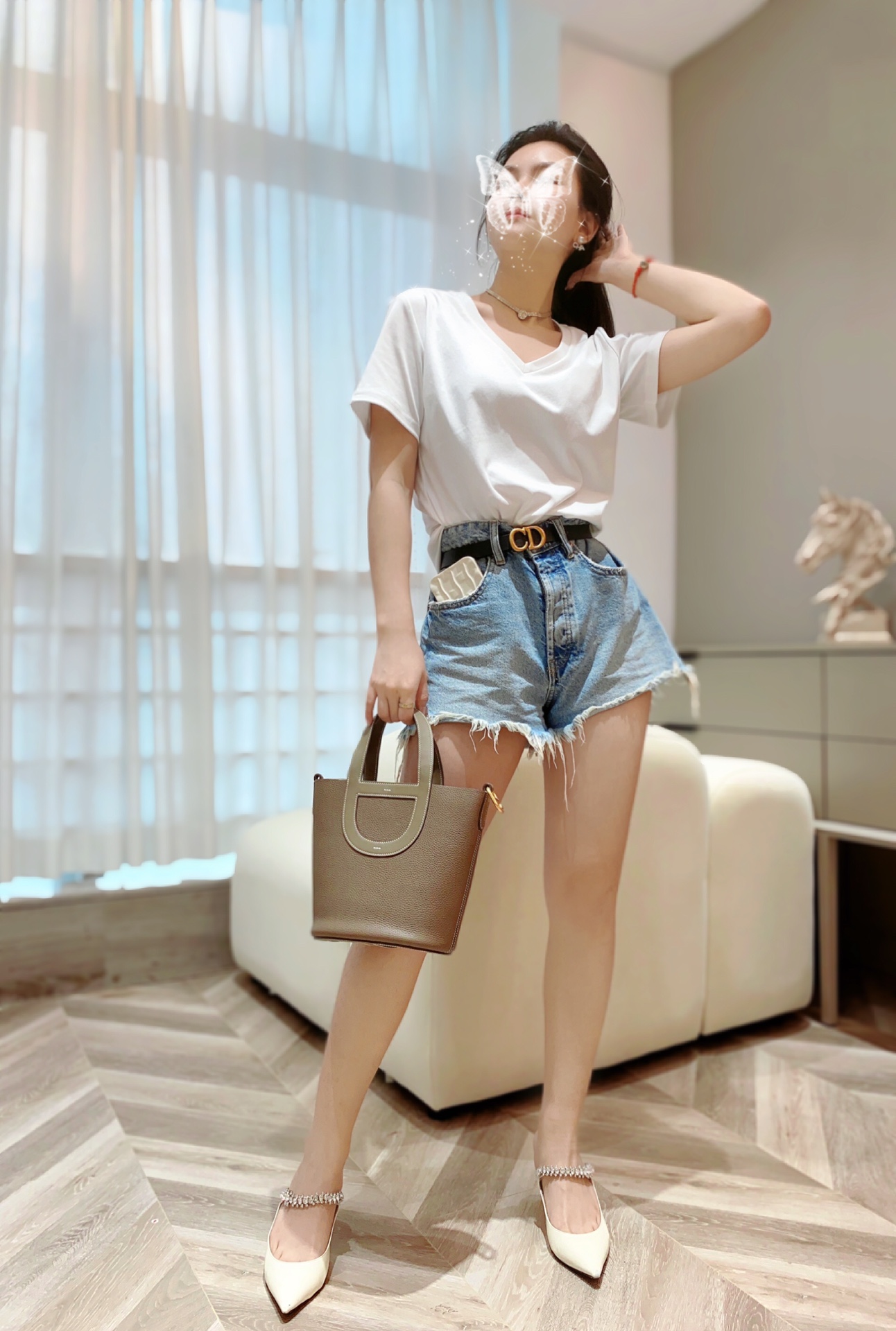 Miu Miu Classic Handcrafted Luxury Leather Shoulder Bag Ref 5