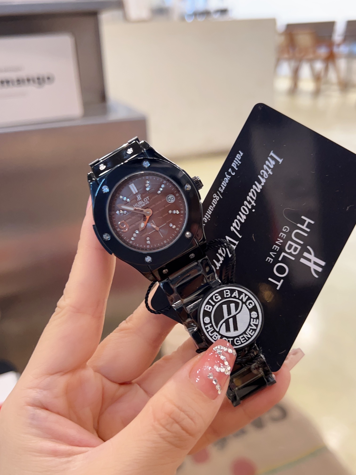 Hublot’s New 36mm Timewatch Subverts Rules with Love and Surprise - 图片 3