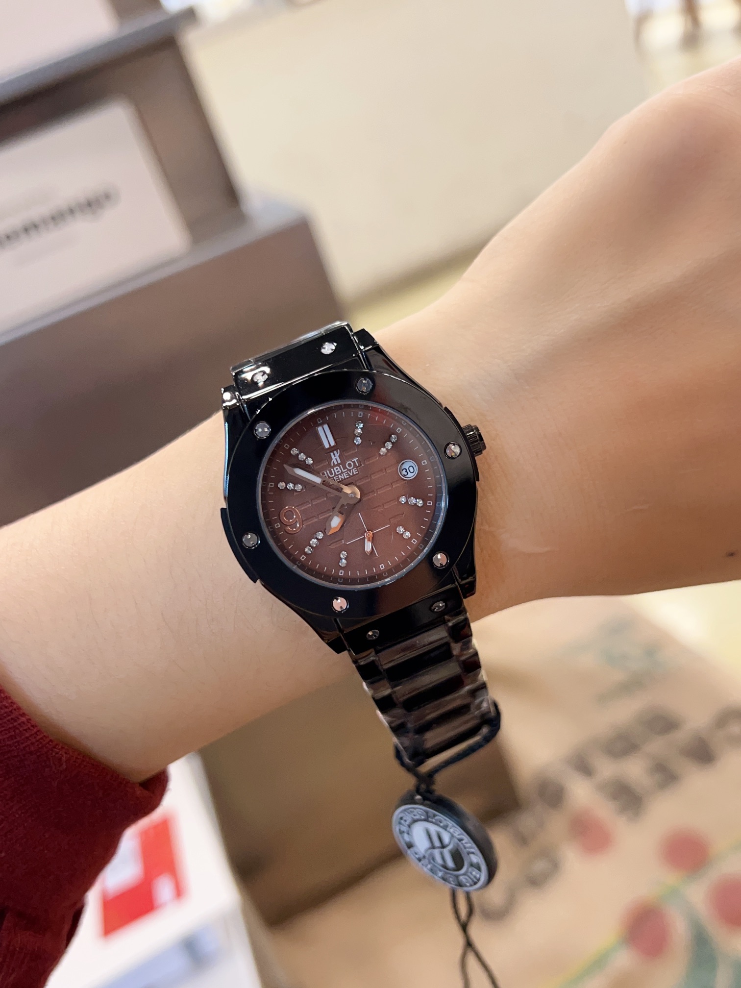 Hublot’s New 36mm Timewatch Subverts Rules with Love and Surprise - 图片 7