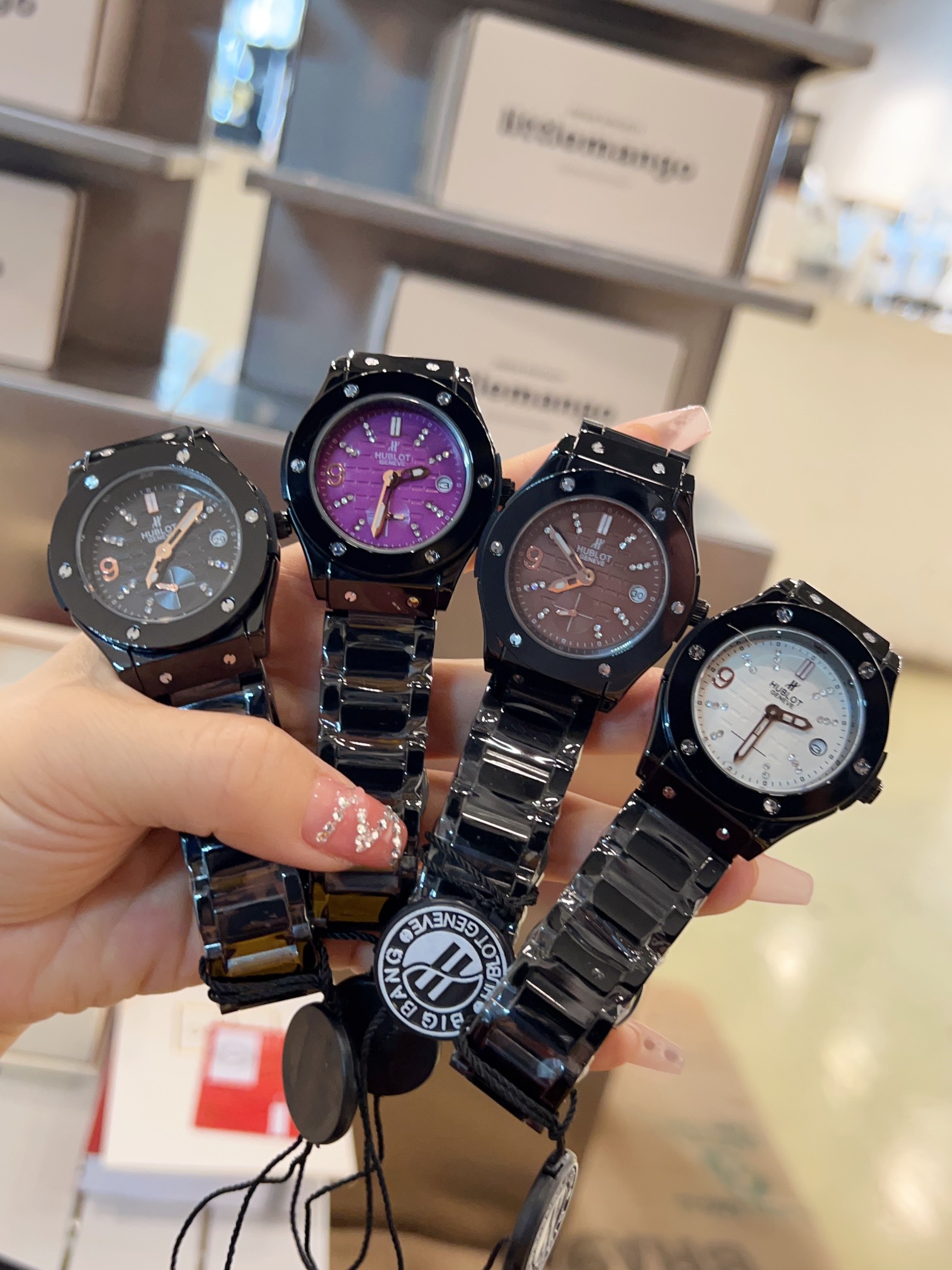 Hublot’s New 36mm Timewatch Subverts Rules with Love and Surprise - 图片 8