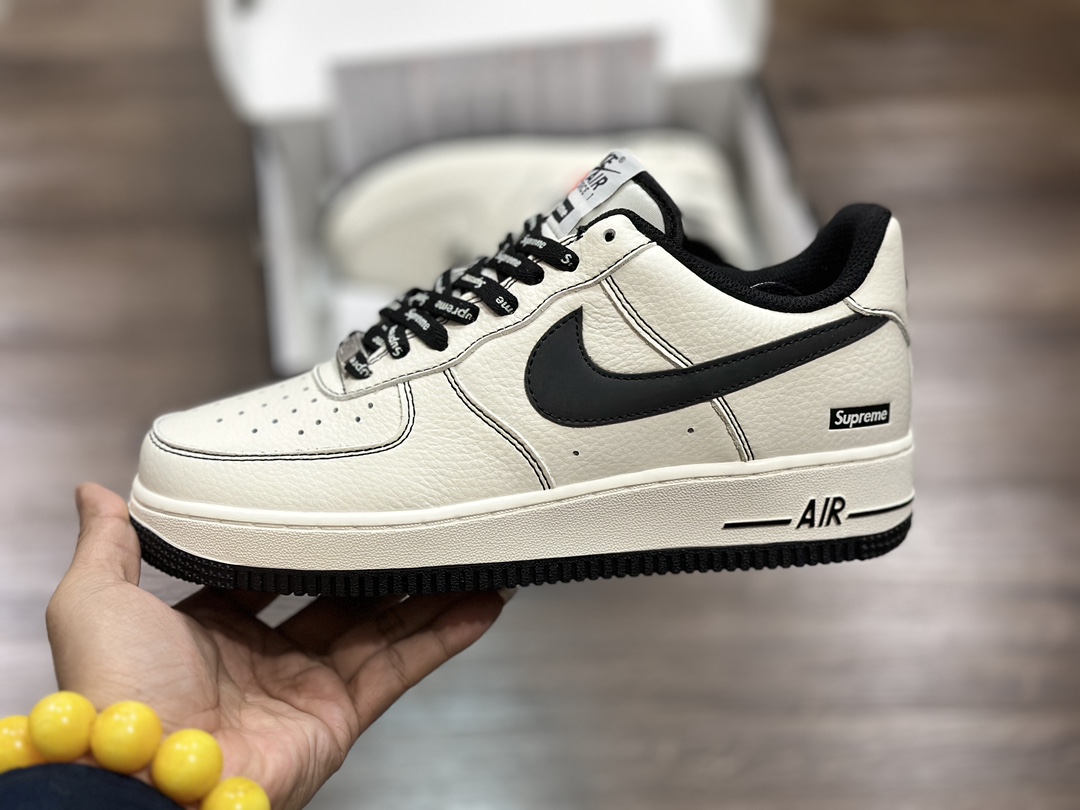 240 Nike Air Force 1 LOW 空军一号低帮运动鞋  SU0220-003