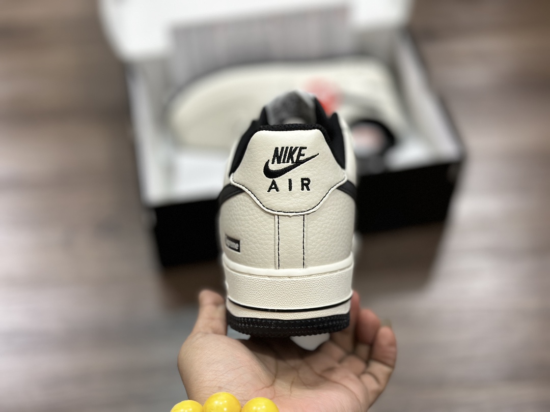 240 Nike Air Force 1 LOW 空军一号低帮运动鞋  SU0220-003
