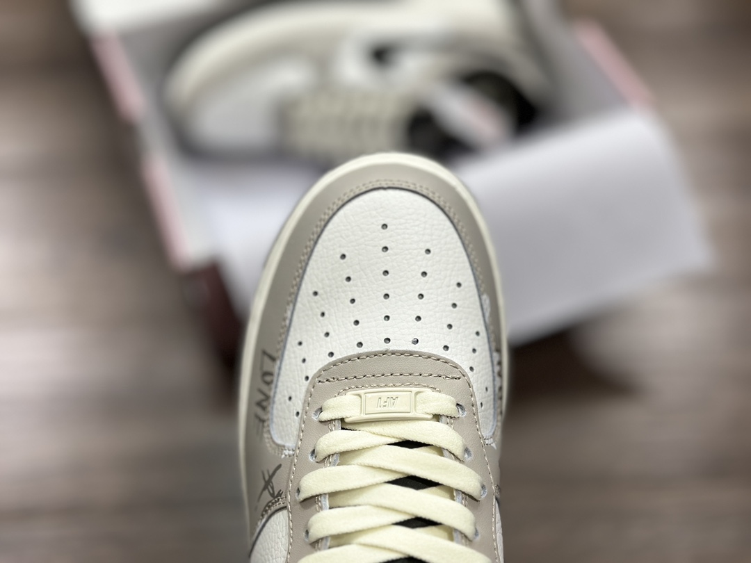 260 Nike Air Force 1 LOW 空军一号低帮运动鞋 LT5986-926