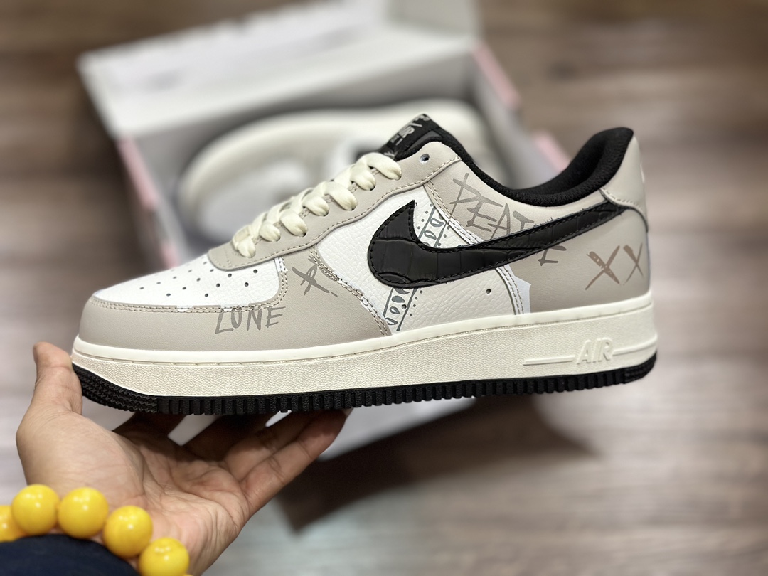 260 Nike Air Force 1 LOW 空军一号低帮运动鞋 LT5986-926