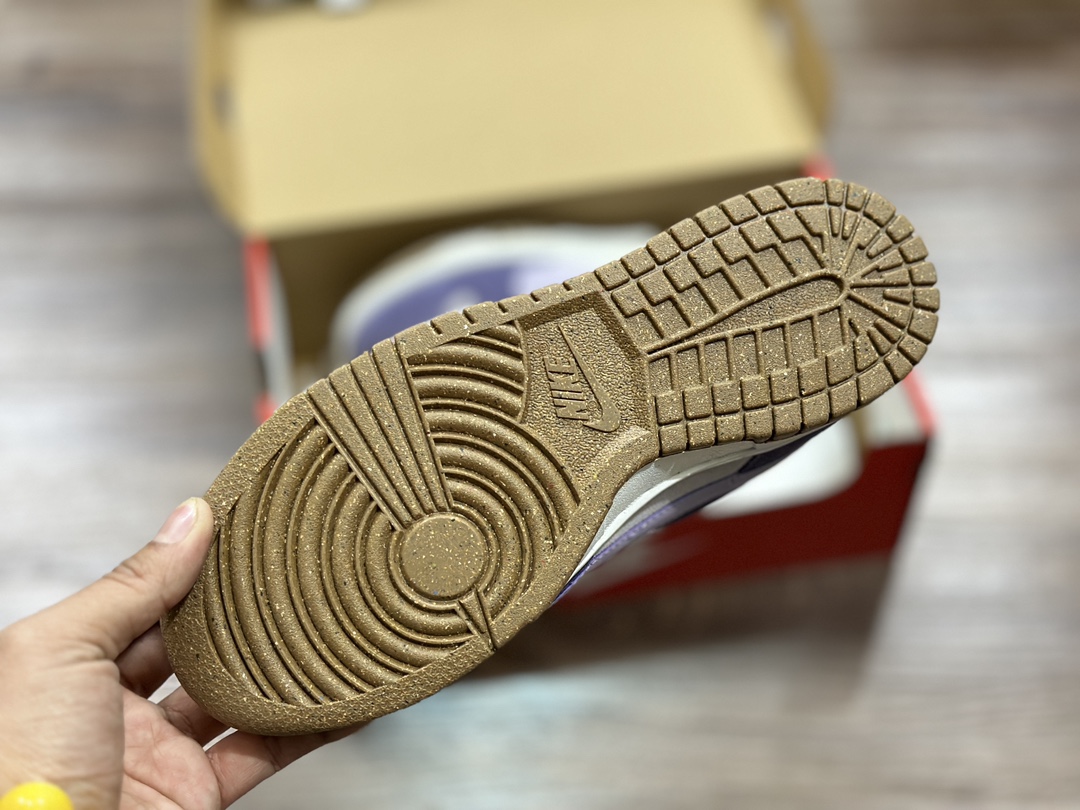 220 NIKE SB Dunk Low 低帮休闲运动鞋  DO9457-126