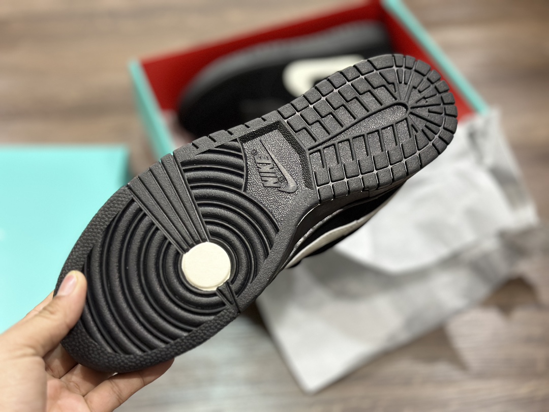 260 NIKE SB Dunk Low 低帮休闲运动鞋  DD1391-101