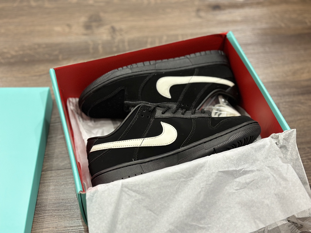 260 NIKE SB Dunk Low 低帮休闲运动鞋  DD1391-101