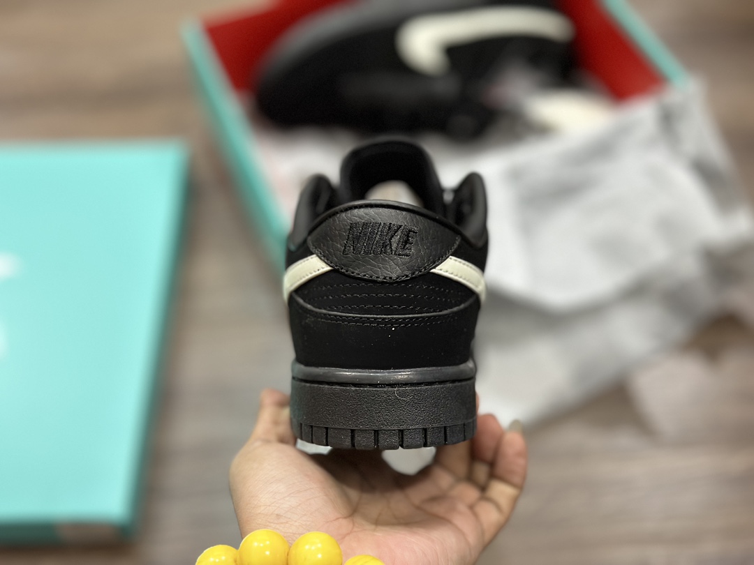 260 NIKE SB Dunk Low 低帮休闲运动鞋  DD1391-101