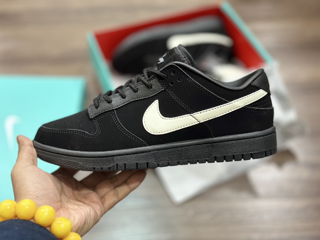 260 NIKE SB Dunk Low 低帮休闲运动鞋  DD1391-101