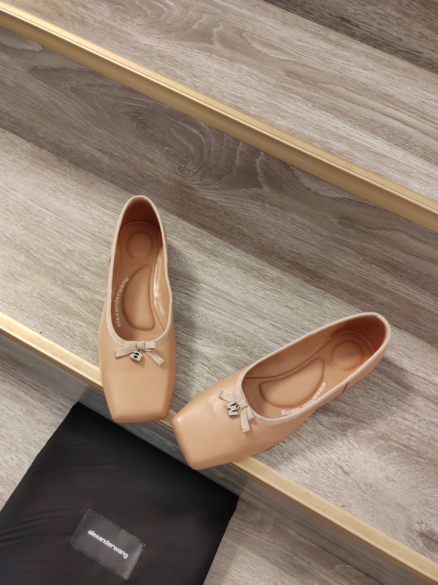 High-Quality Ballet Shoes: P700 Collection and Sheepskin Comfort in Various Sizes - 图片 4