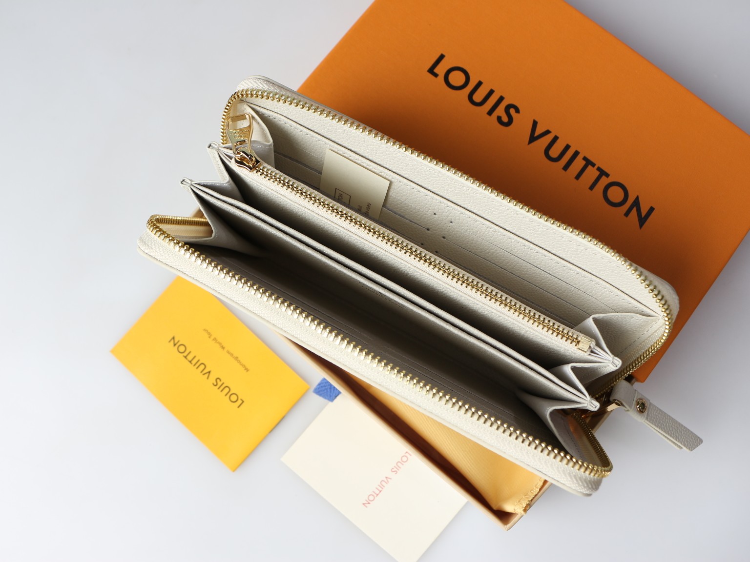 Leather wallet in different colors