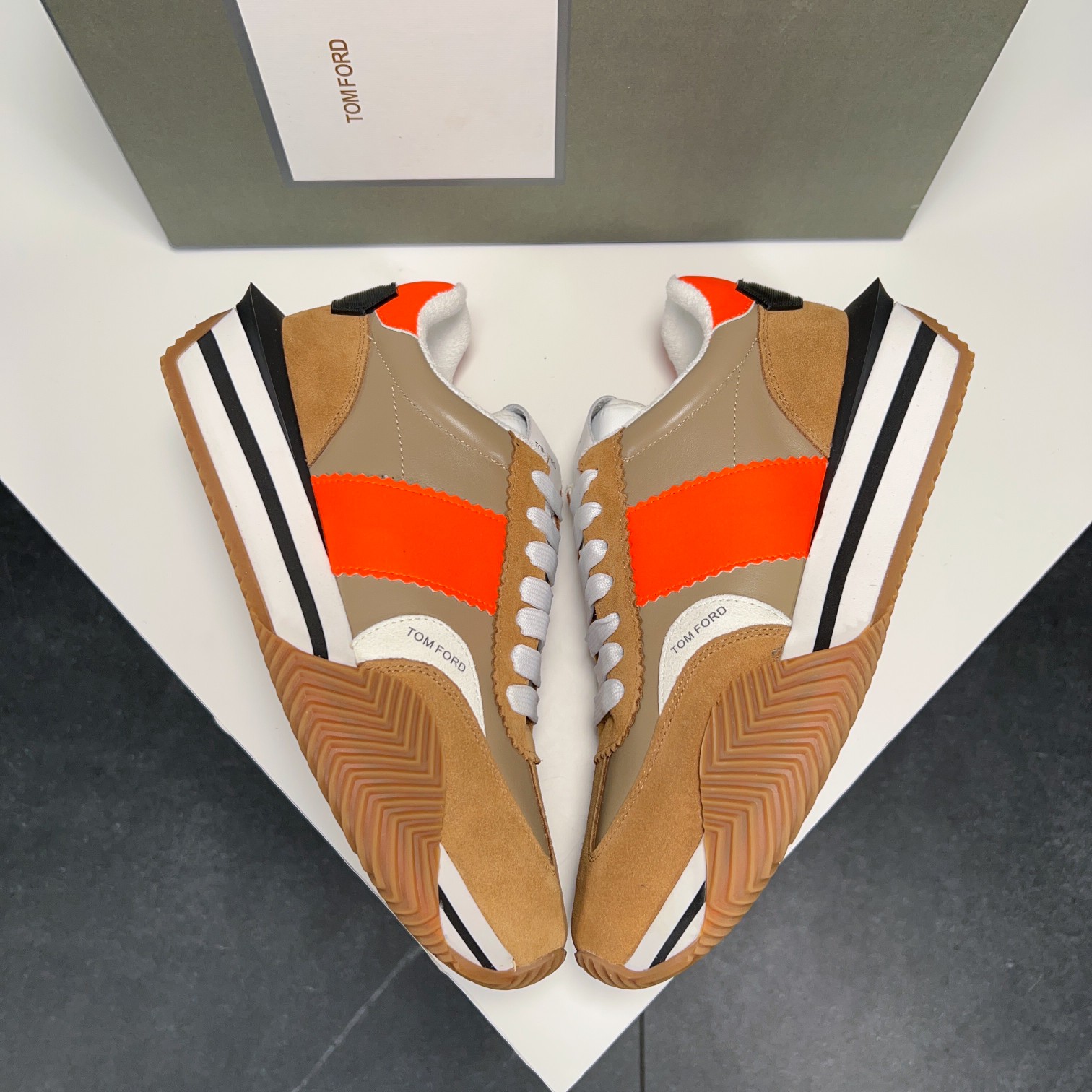 Tom Ford Men's Ecological Sneakers - Classic Style and Vibrant Design 4 a1680613934706 1551