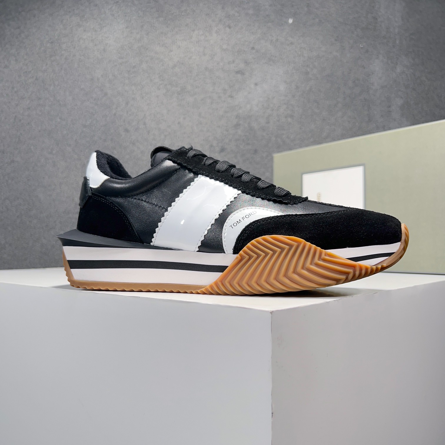 Classic Tomford zapatos de los hombres Eco Sneaker - Top de la línea es ahora nuevo y listo para la 