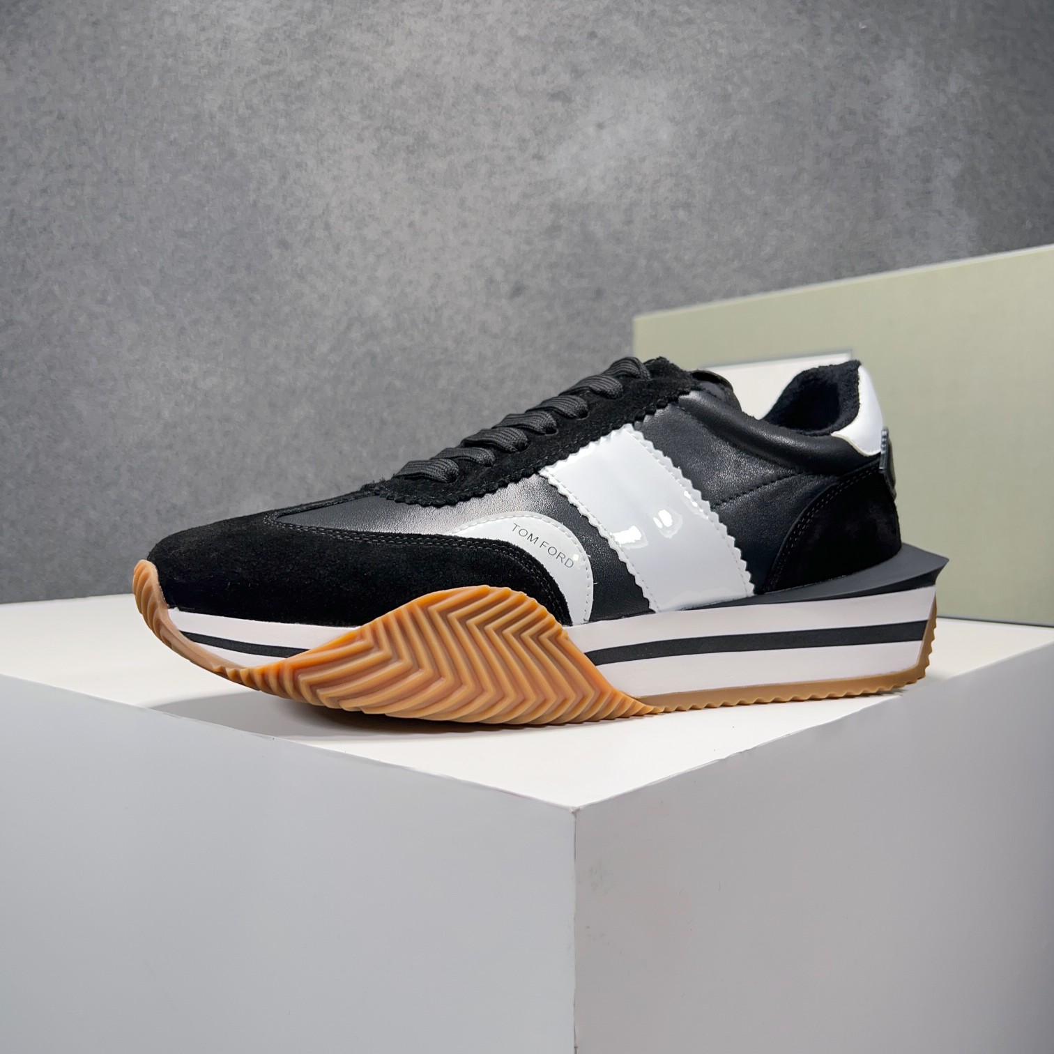 Classic Tomford zapatos de los hombres Eco Sneaker - Top de la línea es ahora nuevo y listo para la 