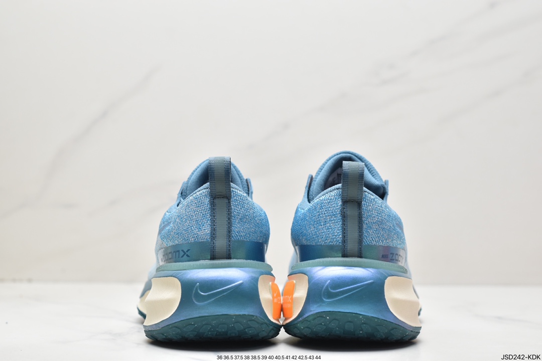 耐克NIKE ZOOMX INVINCIBLE RUN FK3 短跑马拉松系带慢跑鞋 DR2615-401