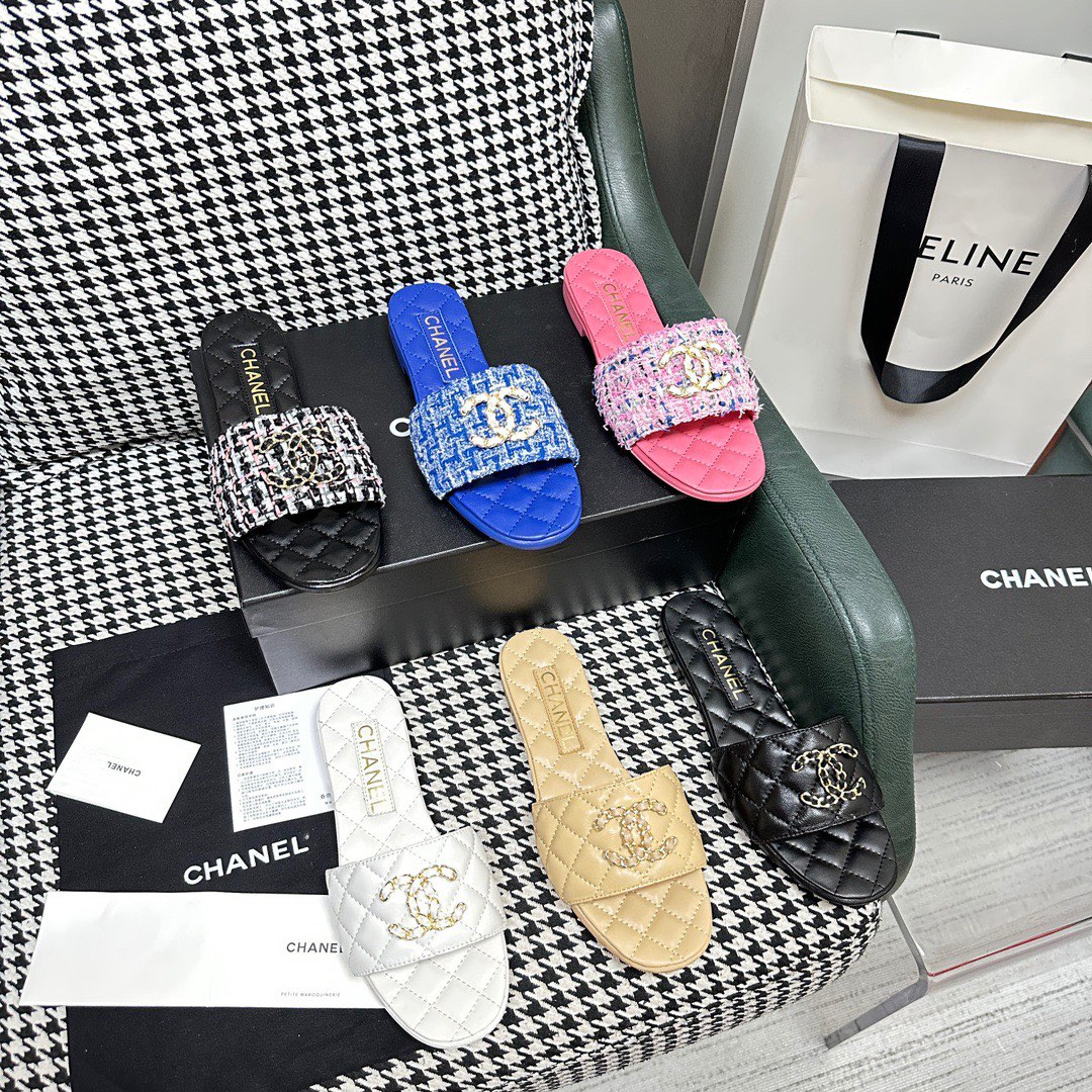 Chanel Zapatos Pantuflas Dermis Caucho Piel de oveja Colección verano Playa