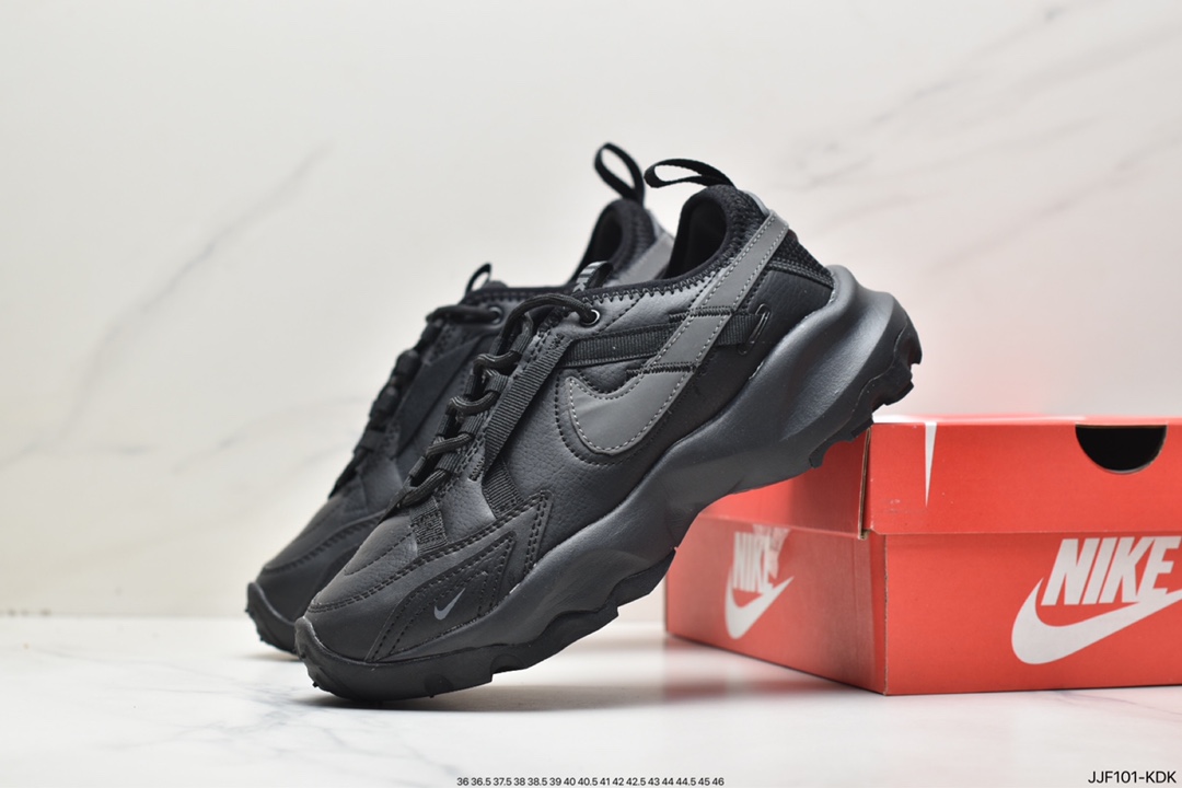 135 Nike TC 7900复古老爹百搭休闲慢跑鞋 DD9681-123