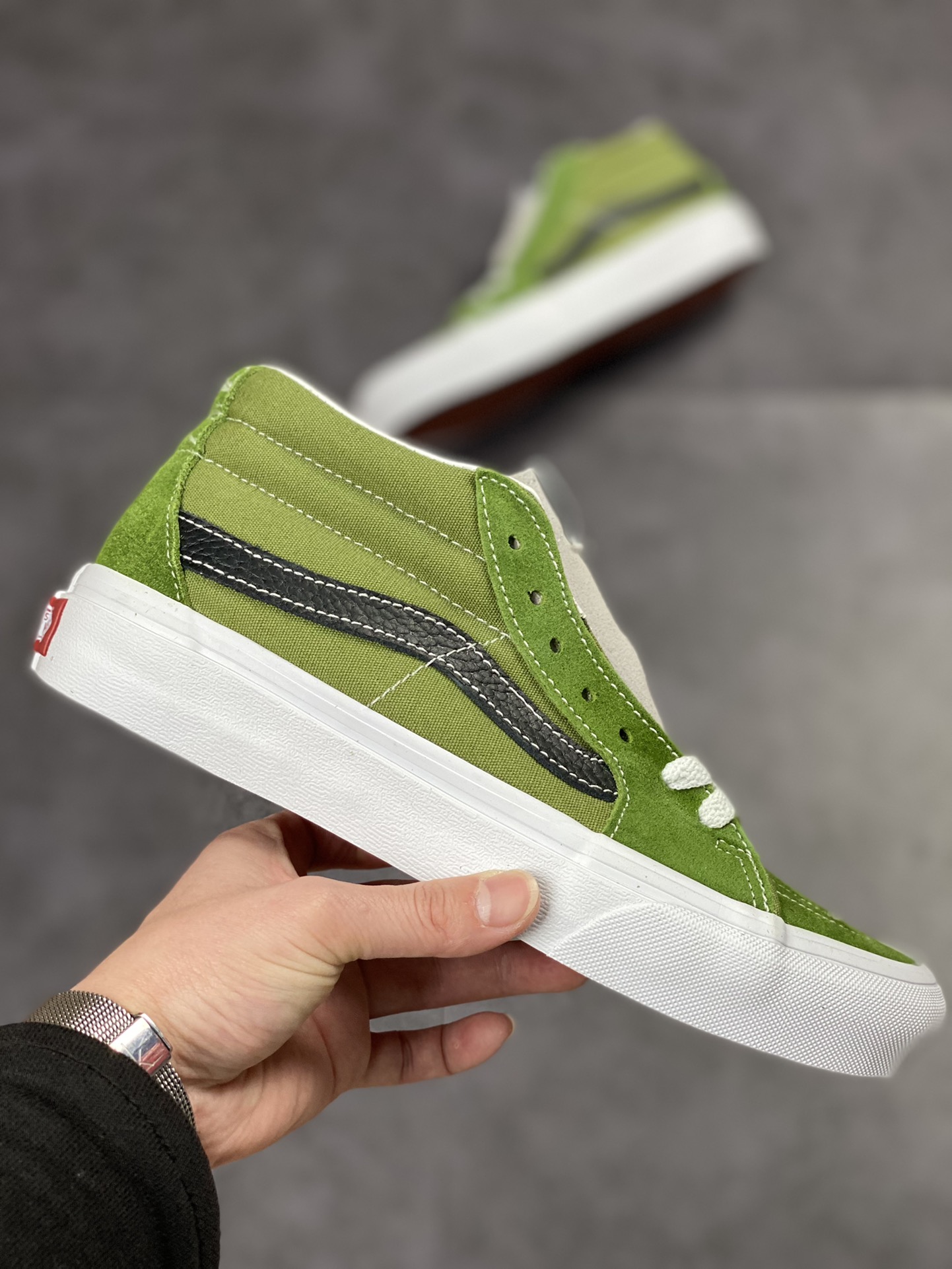 140 Vans Sk8 Mid 万斯中帮系列牛油果绿黑条休闲板鞋