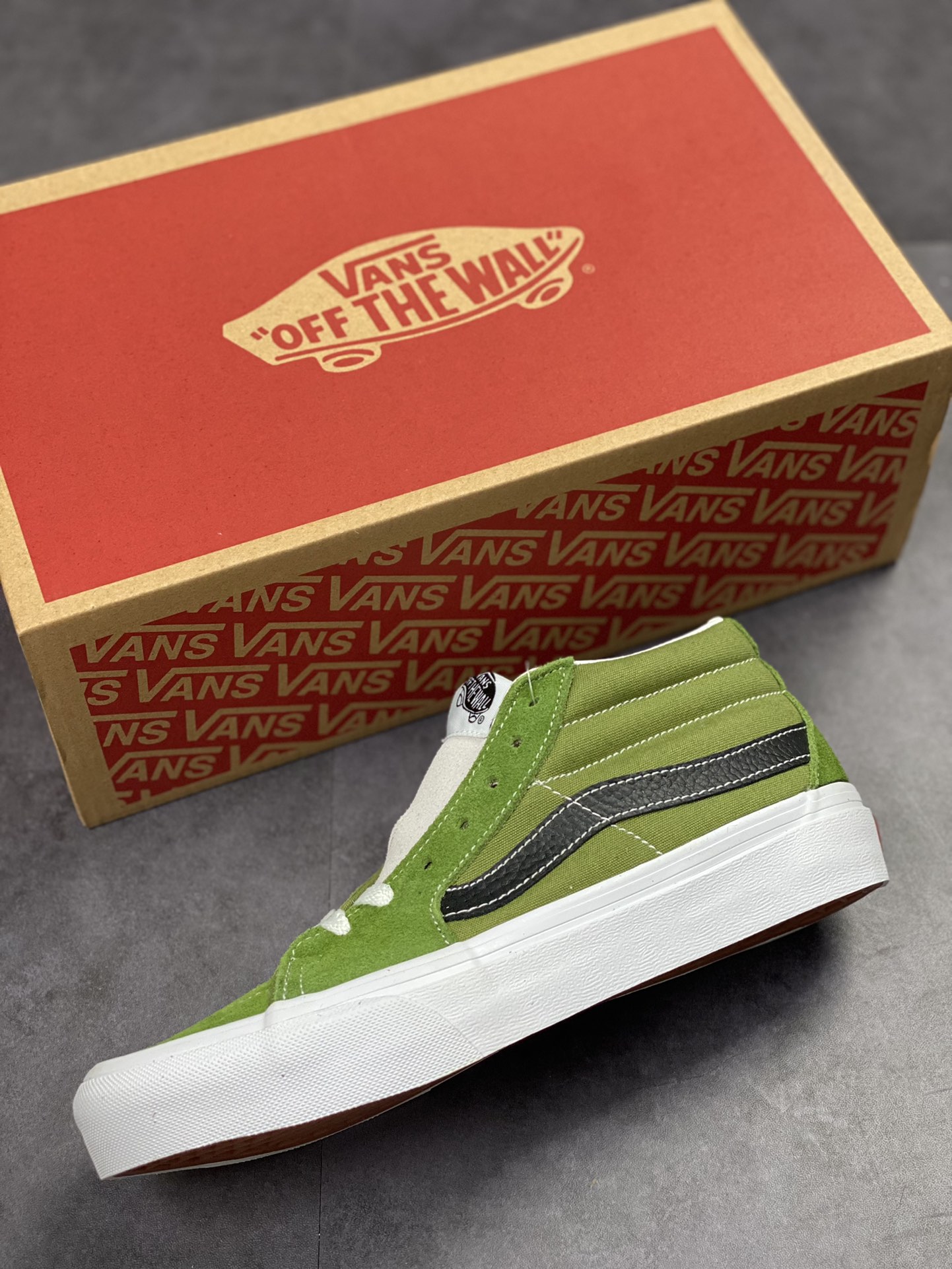 140 Vans Sk8 Mid 万斯中帮系列牛油果绿黑条休闲板鞋