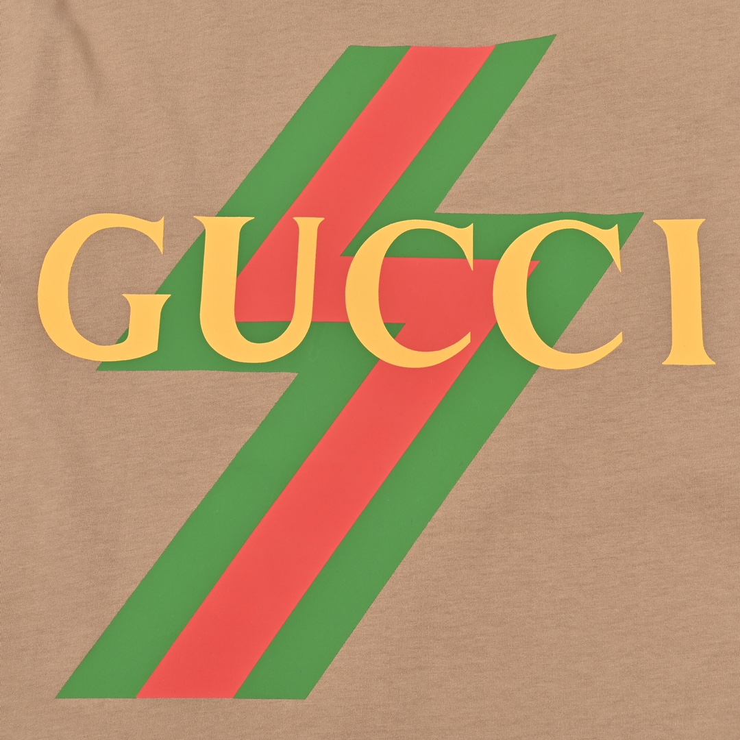 Gucci 古驰 23SS春夏闪电字母Logo印花短袖