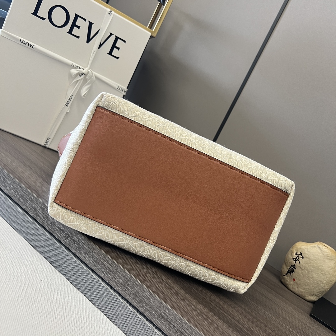 Loewe Cubi Anagram Bag in Calfskin and Jacquard - Shoulder & Hand Carry 4 i1680541496 7484 3